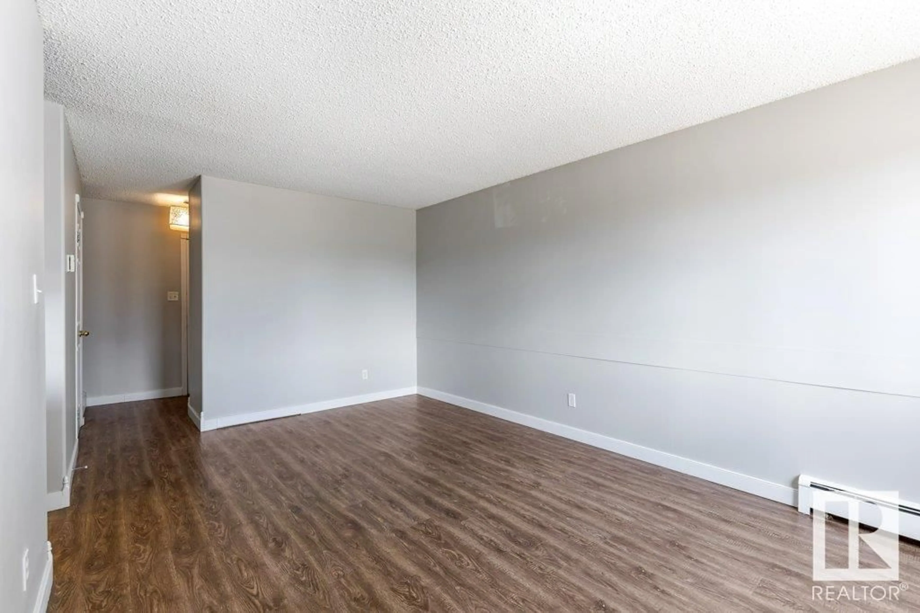 A pic of a room for 120 16348 109 ST NW, Edmonton Alberta T5X2T4