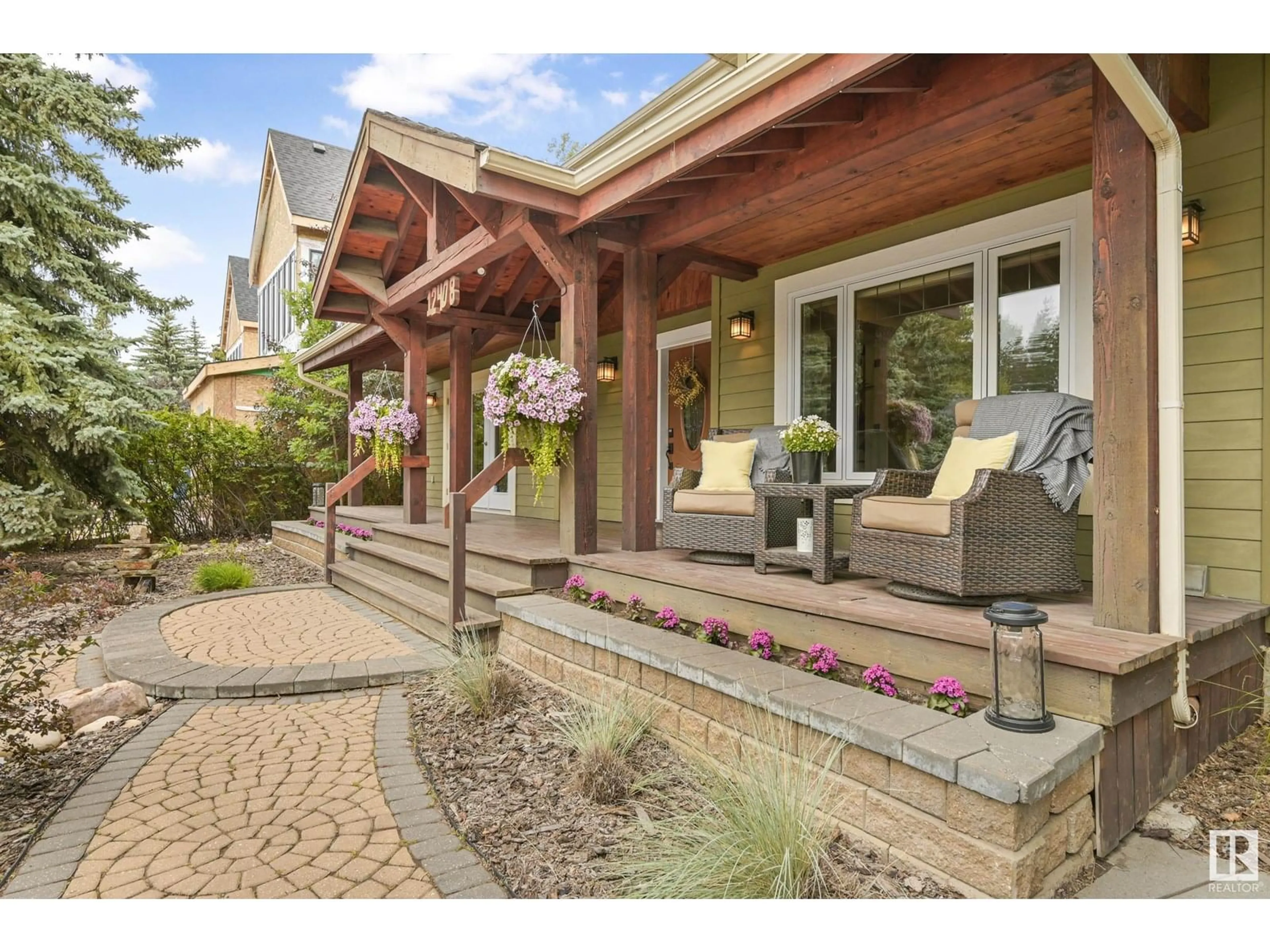 Patio, street for NW - 12408 39 AV, Edmonton Alberta T6J0N2