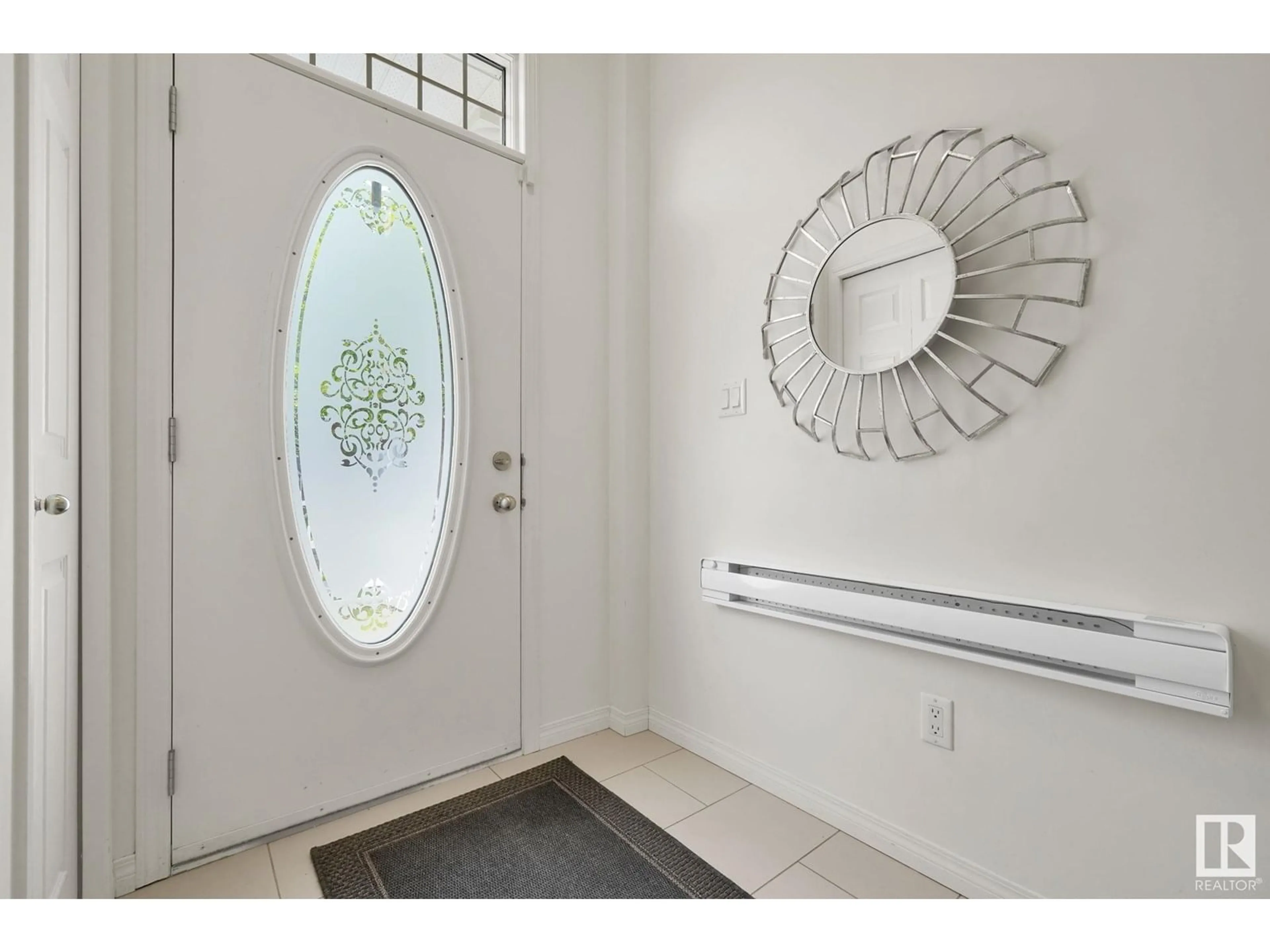 Indoor entryway for #41 - 1623 TOWNE CENTRE BLVD, Edmonton Alberta T6R0S3