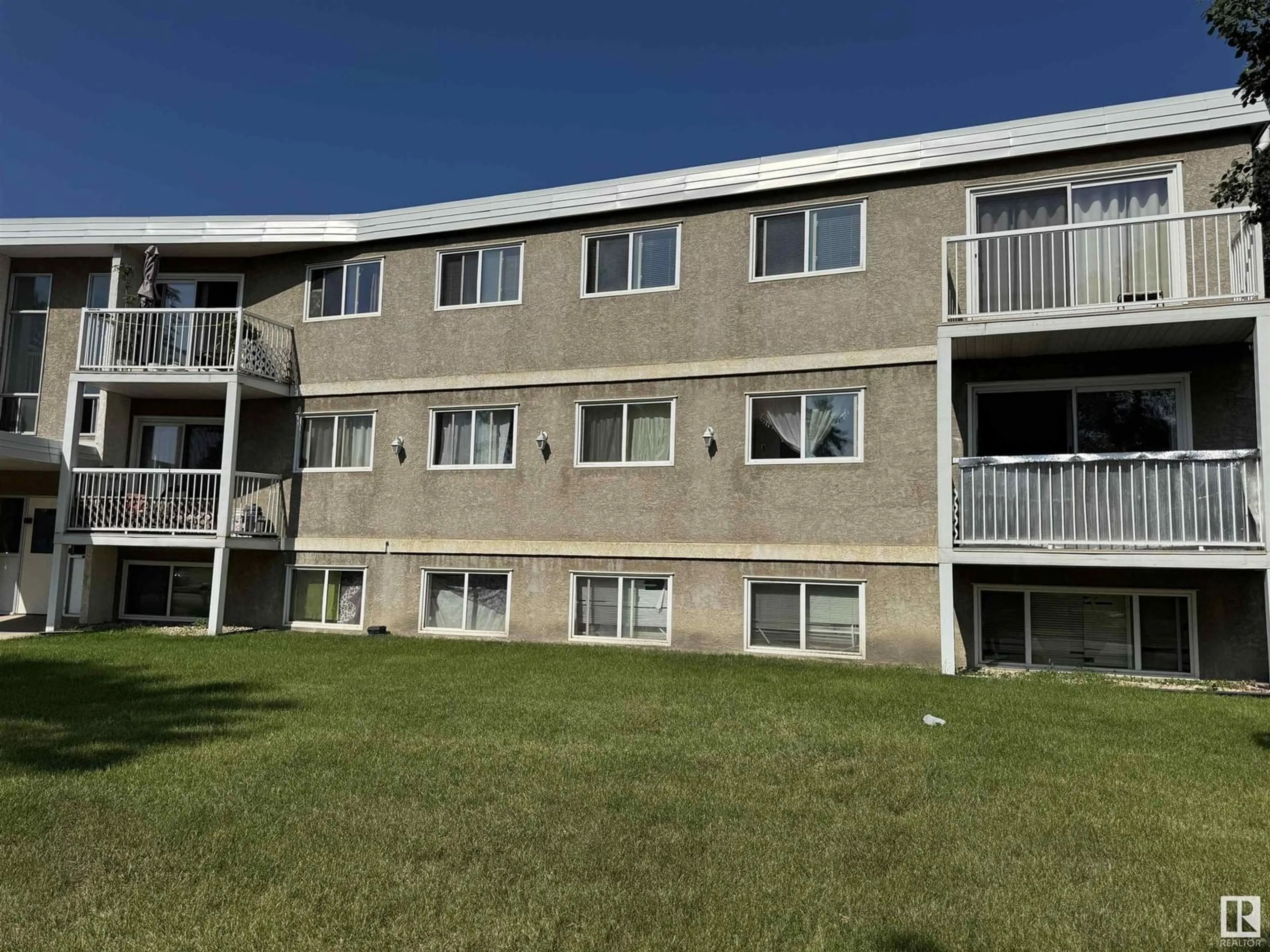 A pic from outside/outdoor area/front of a property/back of a property/a pic from drone, unknown for 207 - 8930 149 ST, Edmonton Alberta T5R1B8