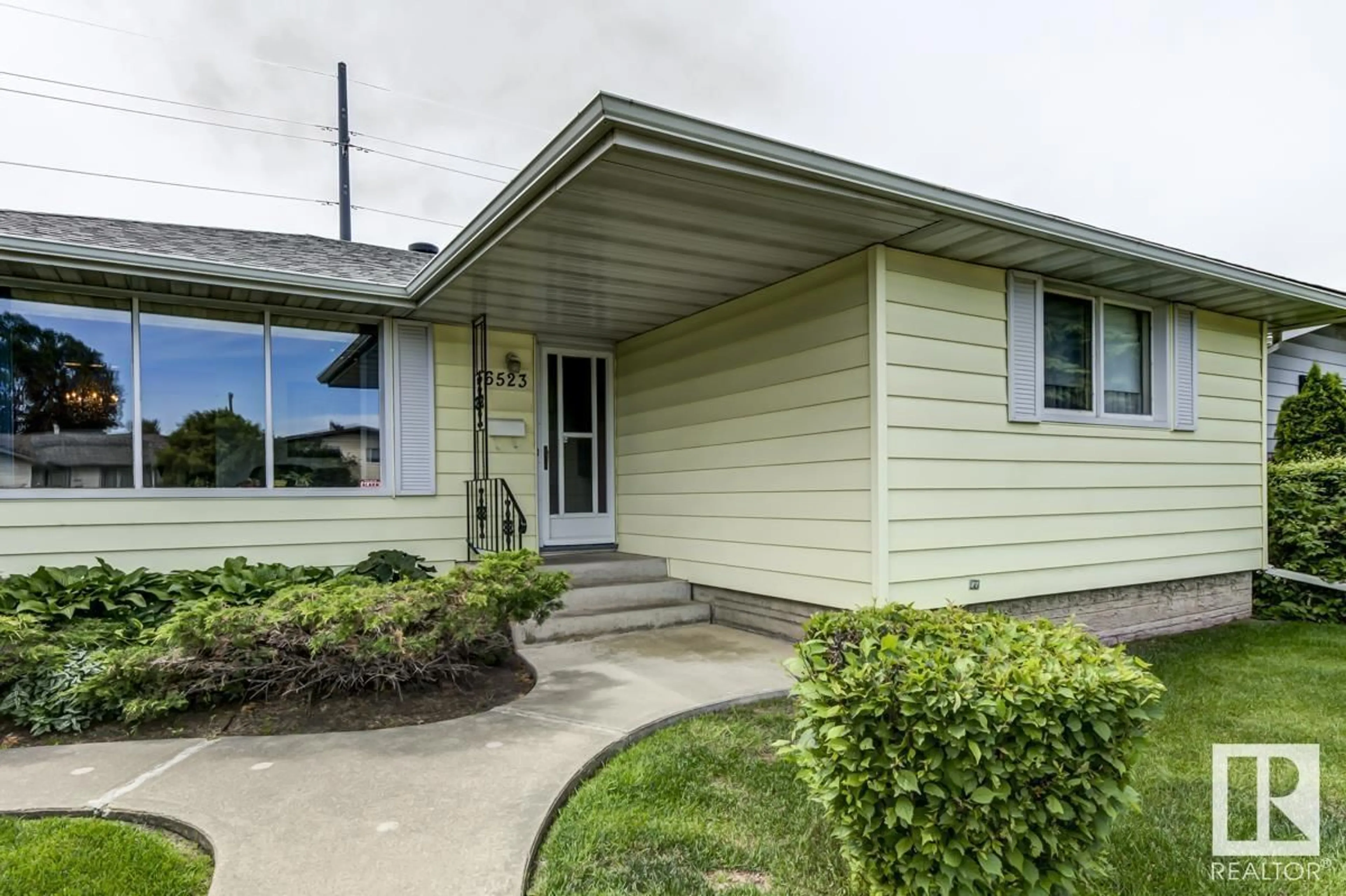 Home with vinyl exterior material, street for 16523 79A AV, Edmonton Alberta T5R3J2