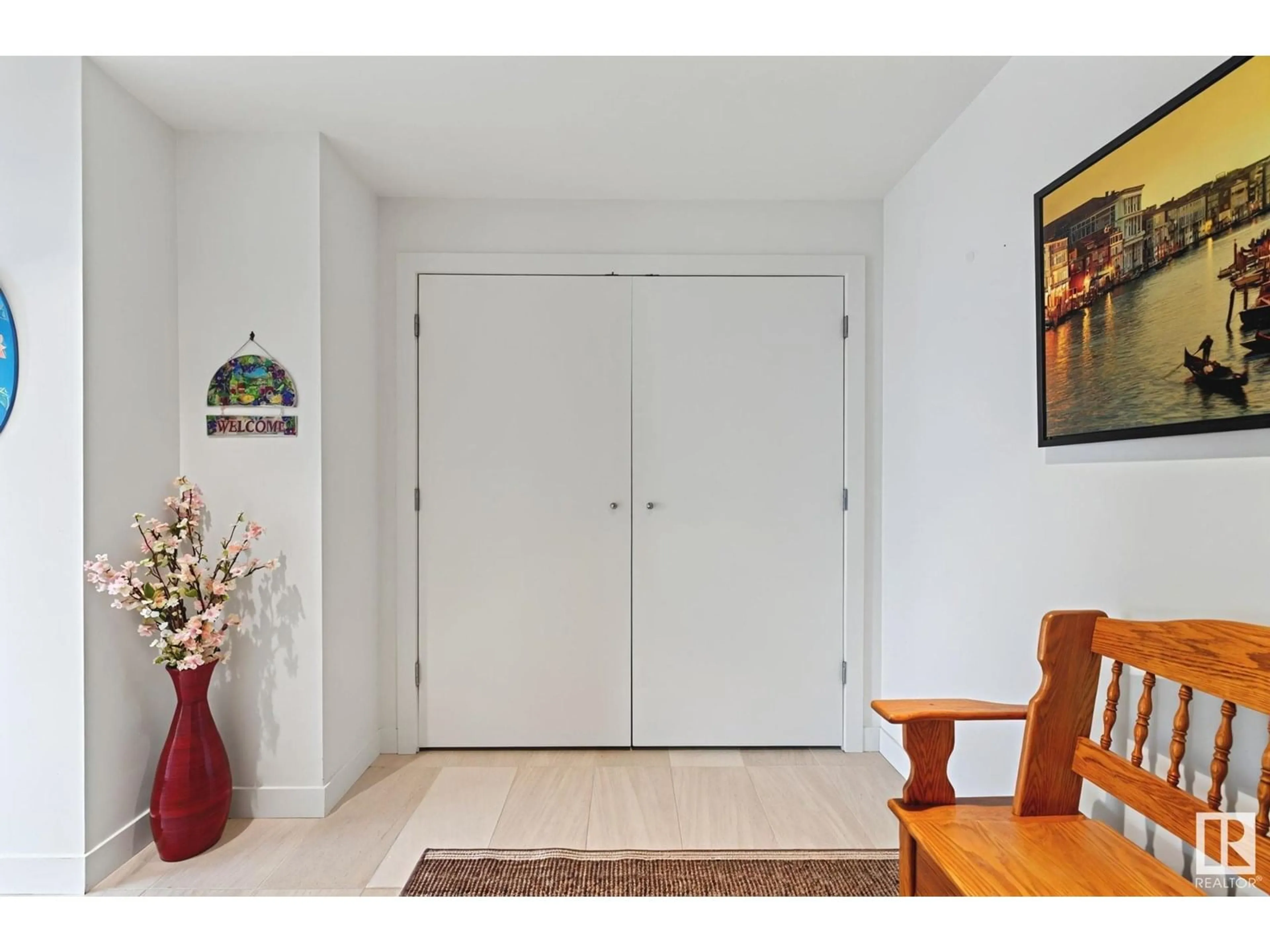 Indoor entryway for 506 - 2612 109 ST, Edmonton Alberta T6J3S9
