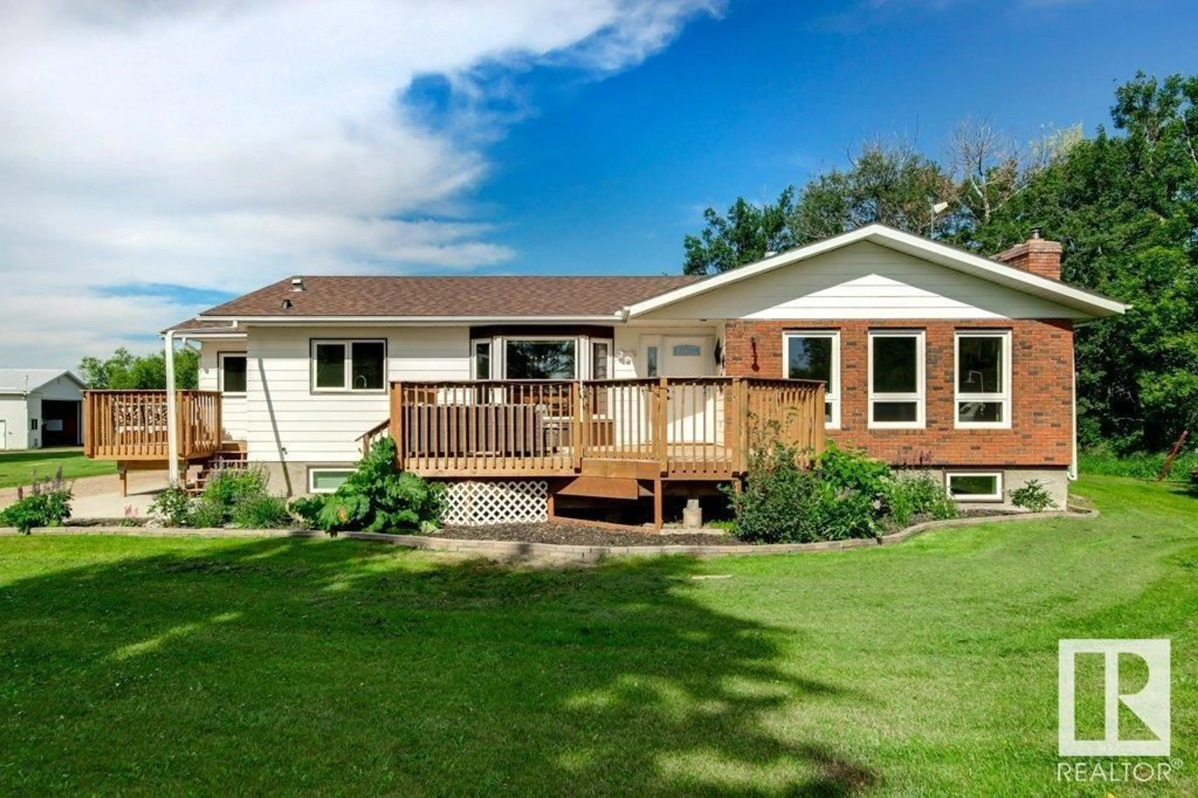 Home with vinyl exterior material, unknown for 230 - 61106 RNAGE ROAD, Rural Thorhild County Alberta T0A3J0