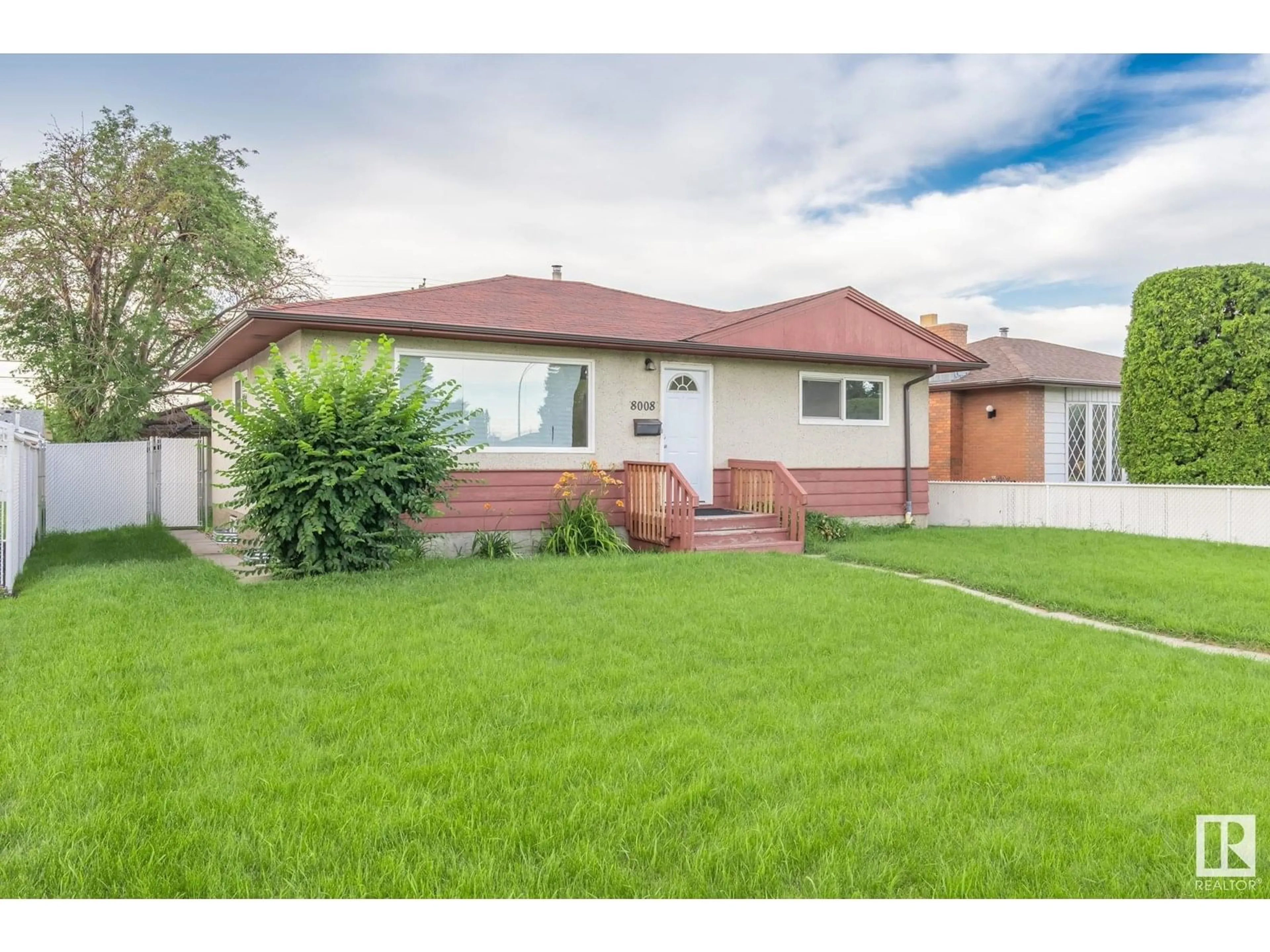 Unknown for 8008 129A AV, Edmonton Alberta T5C1X2