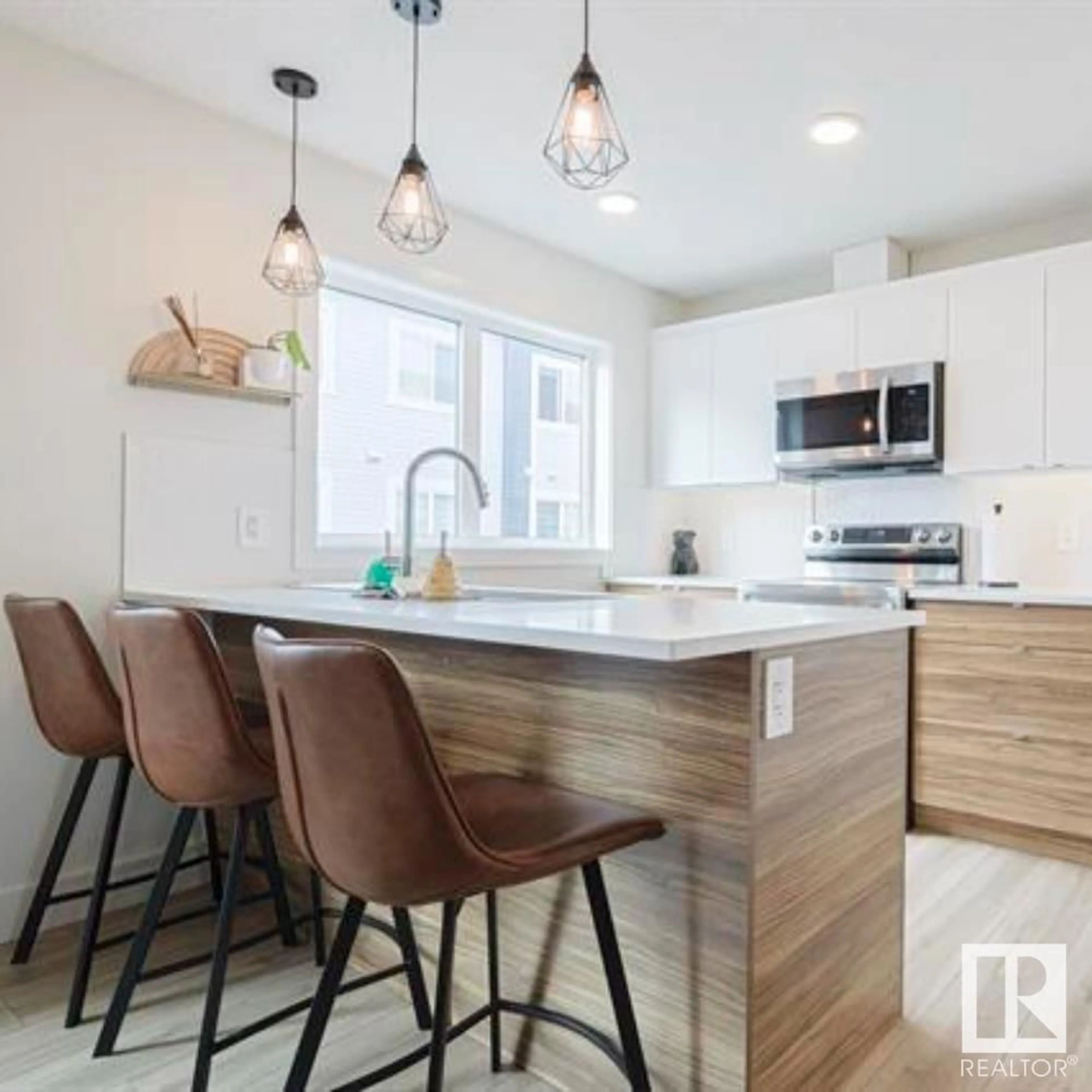 Contemporary kitchen, unknown for 72 16335 84 ST, Edmonton Alberta T5Z0S2