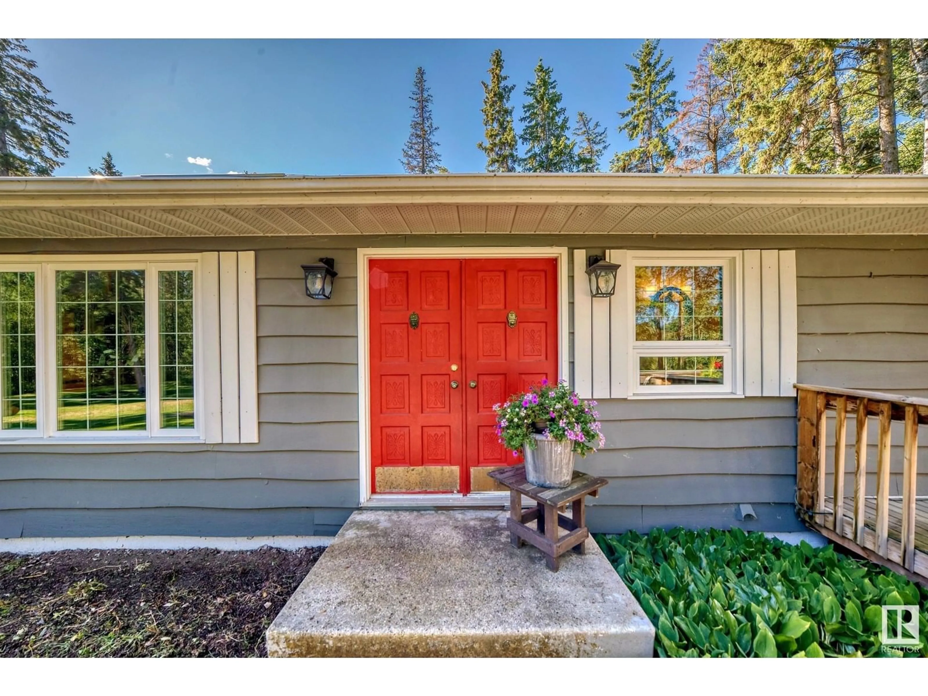 Indoor entryway for 97 52131 RGE ROAD 210, Rural Strathcona County Alberta T8A1A2