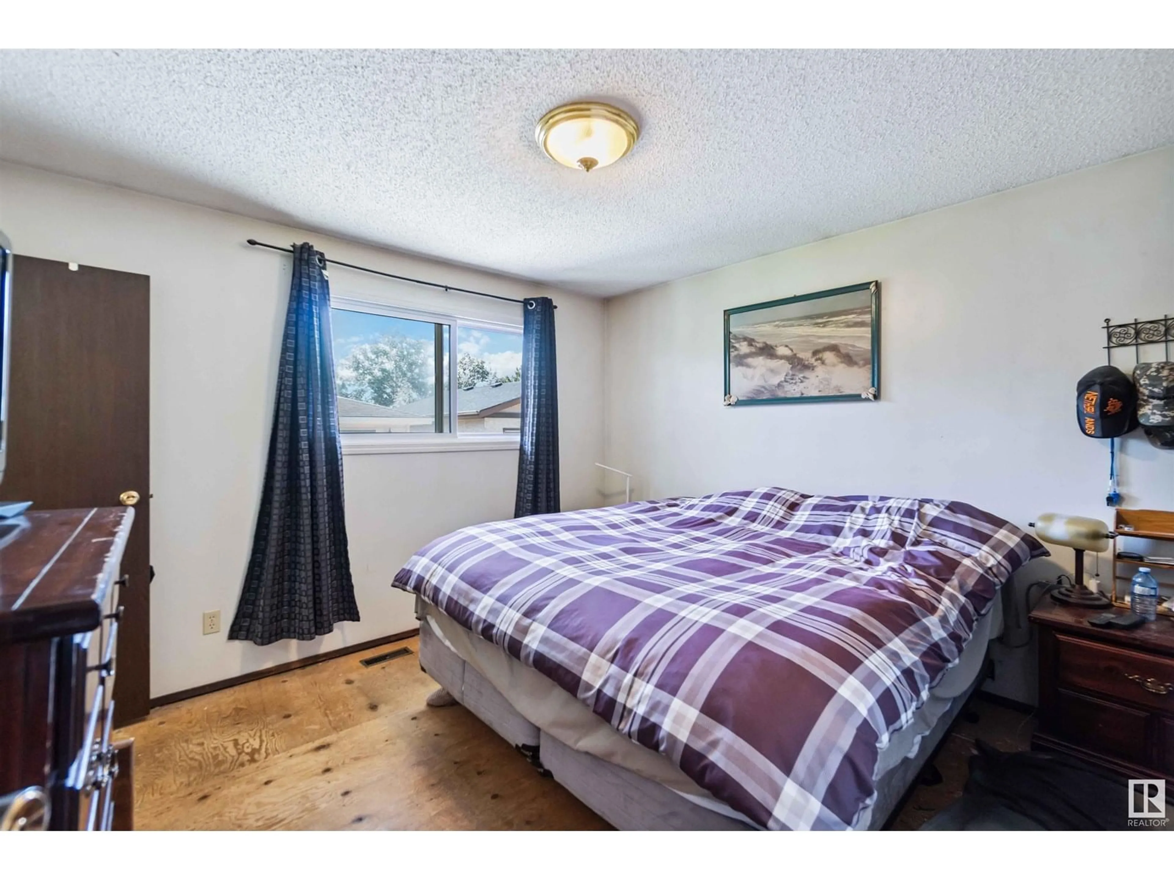 Bedroom with bed, unknown for 3913 39 AV, Leduc Alberta T9E4W7