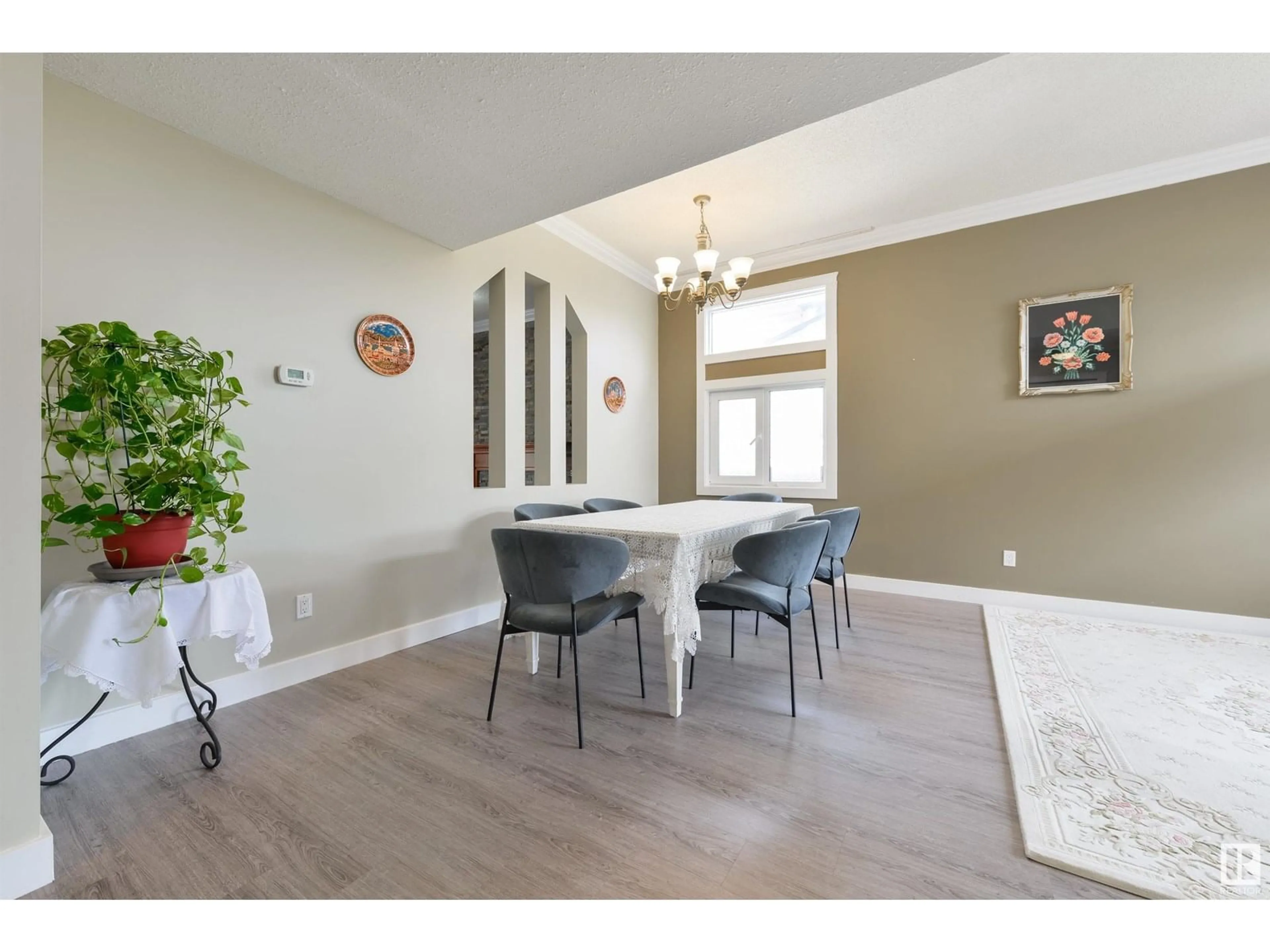 Dining room, wood/laminate floor for 14424 130 ST, Edmonton Alberta T6V1E2