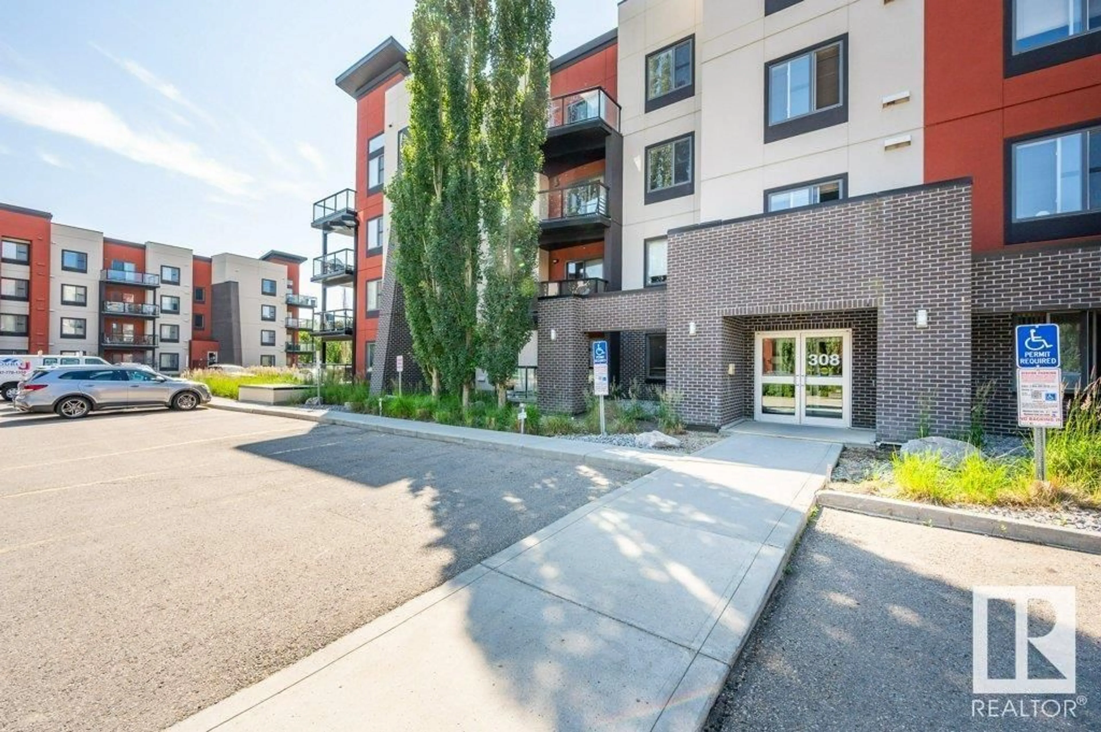 Patio, street for 308 - 140 AMBLESIDE LI SW, Edmonton Alberta T6W0V3