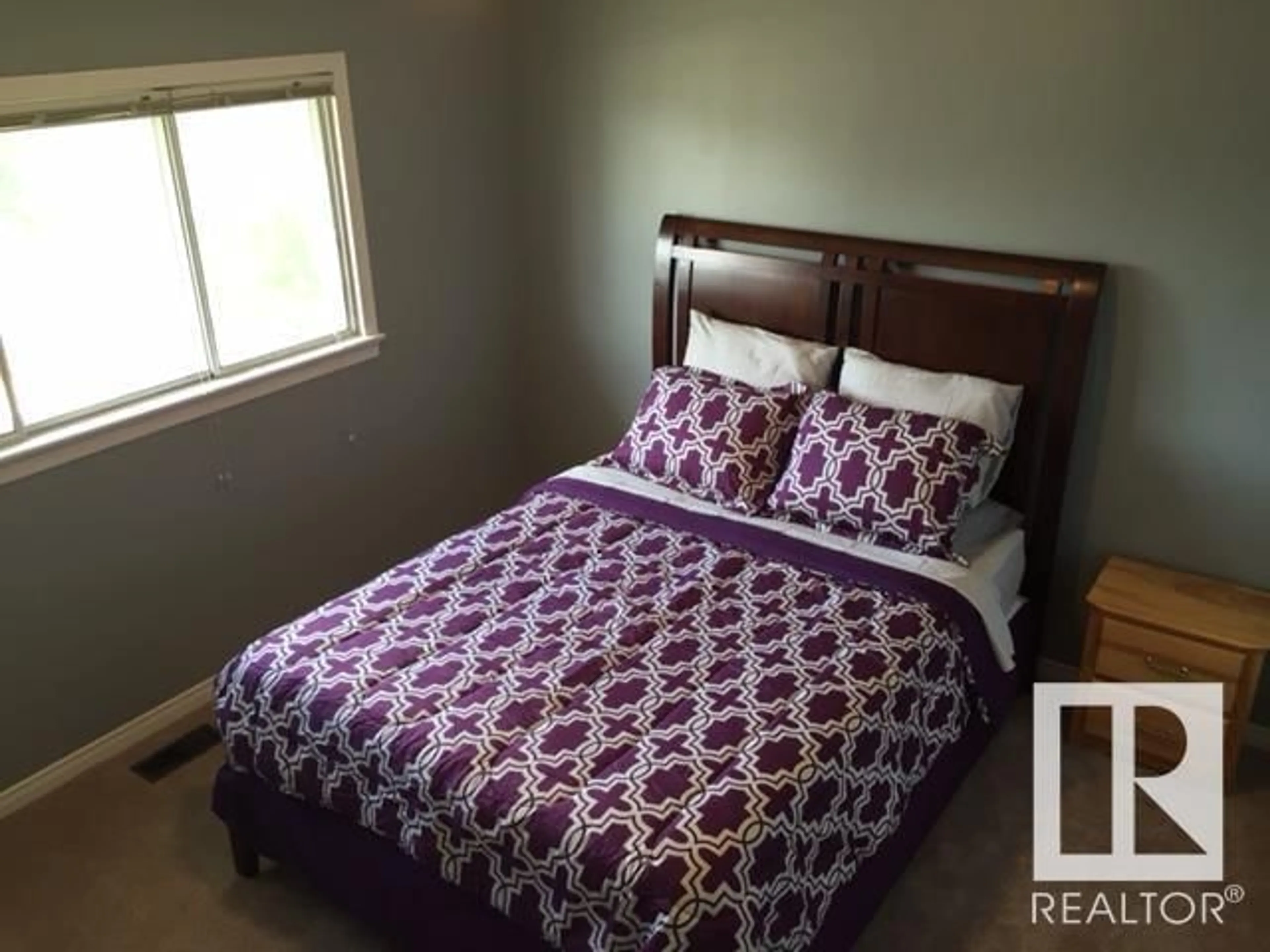 Bedroom with bed, unknown for 11815 122 ST, Edmonton Alberta T5L0C3