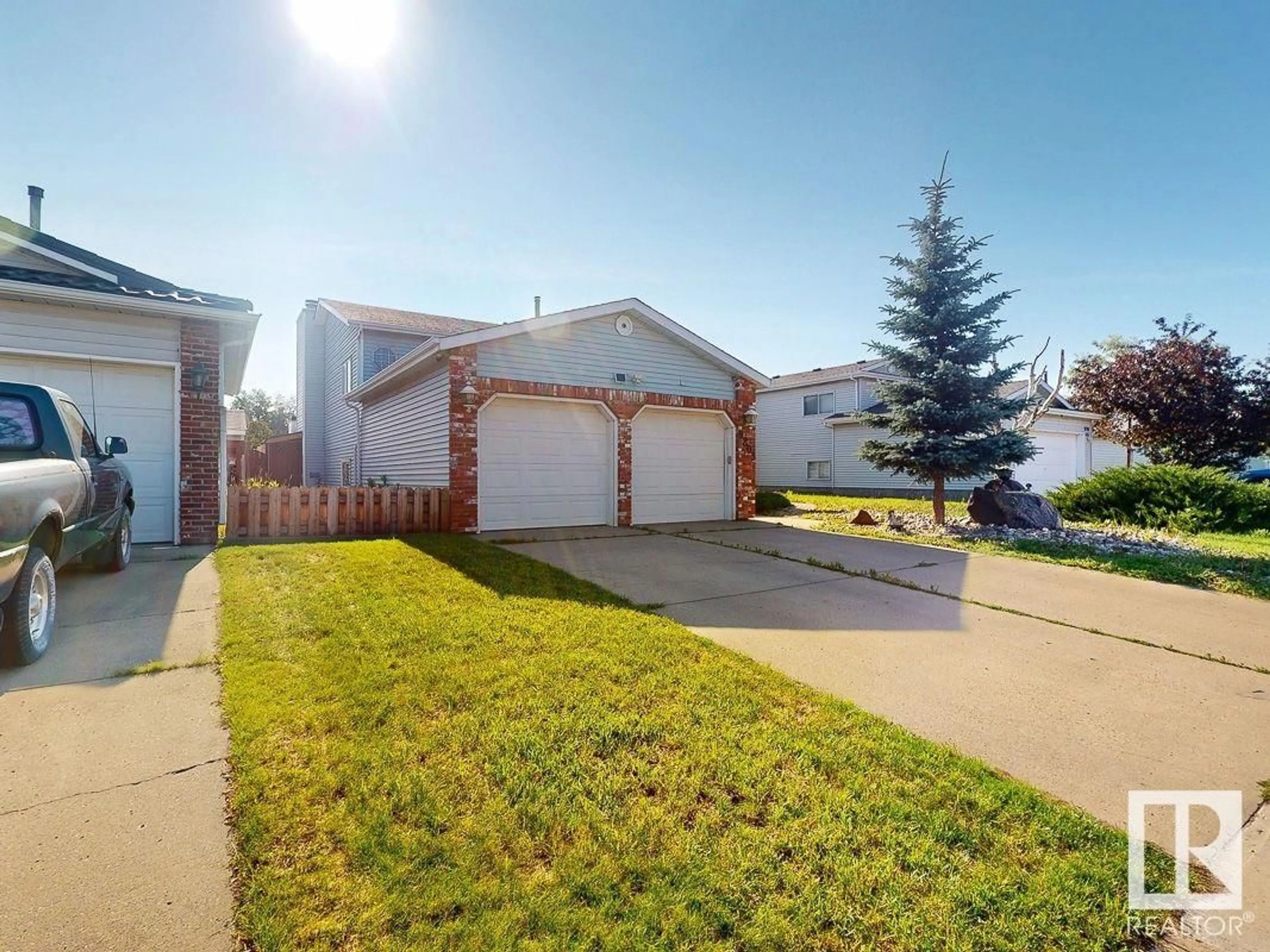 Unknown for 9803 185 NW, Edmonton Alberta T5T3L7