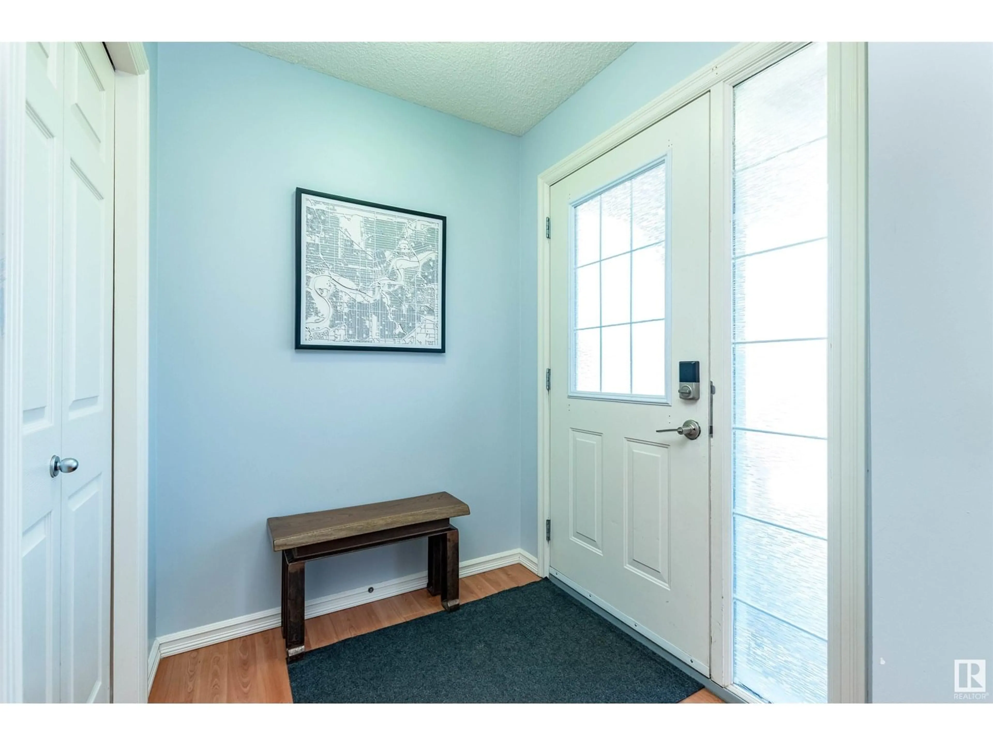 Indoor entryway for 21351 91 AV, Edmonton Alberta T5T6Y9