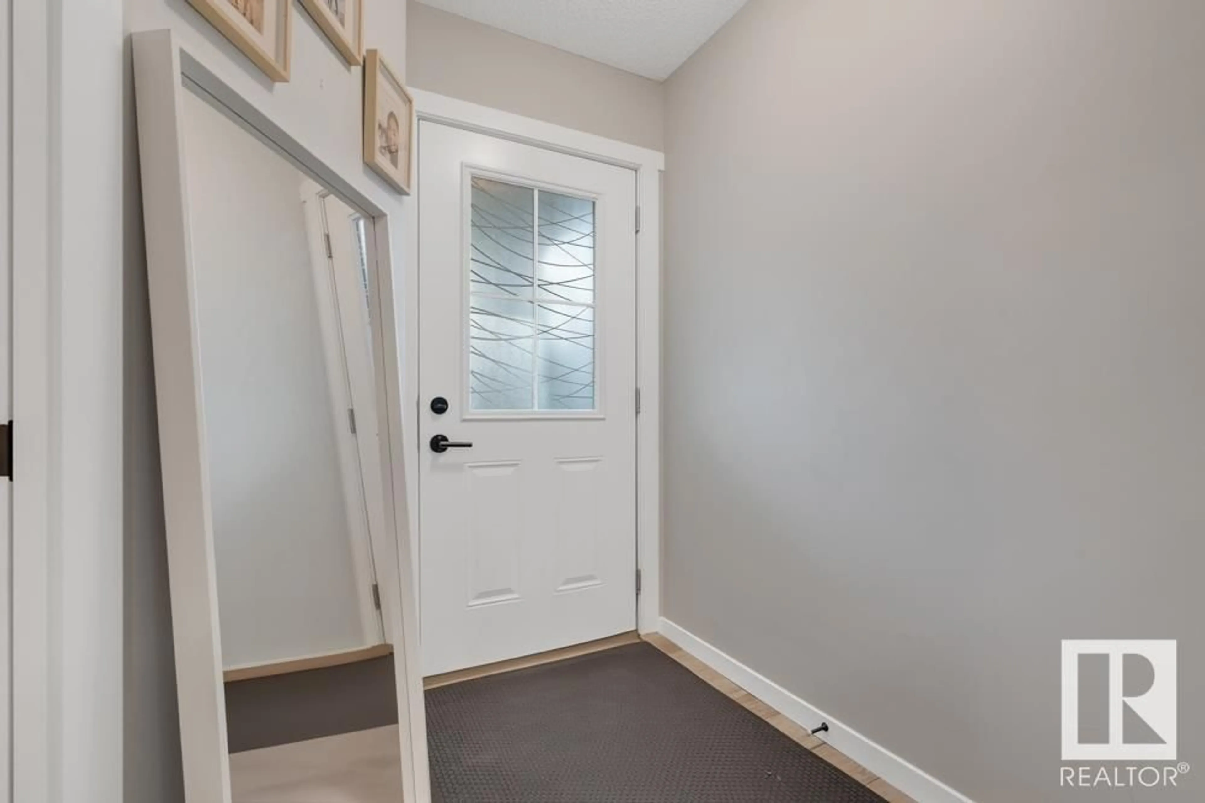 Indoor entryway for #26 - 1110 DANIELS LINK LI, Edmonton Alberta T6W4N6