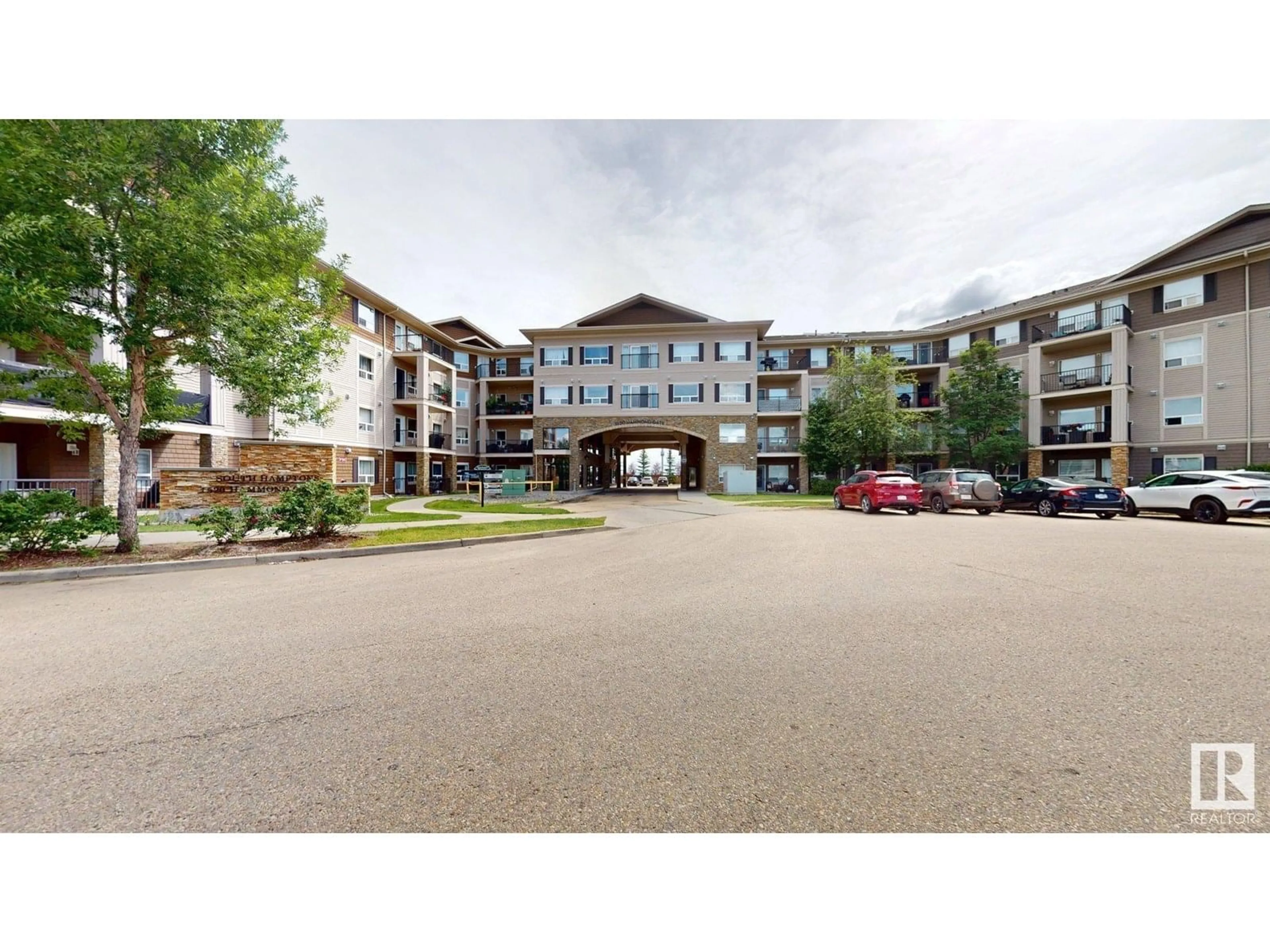 Blurry image for #418 - 1520 HAMMOND GATE, Edmonton Alberta T6M0J4