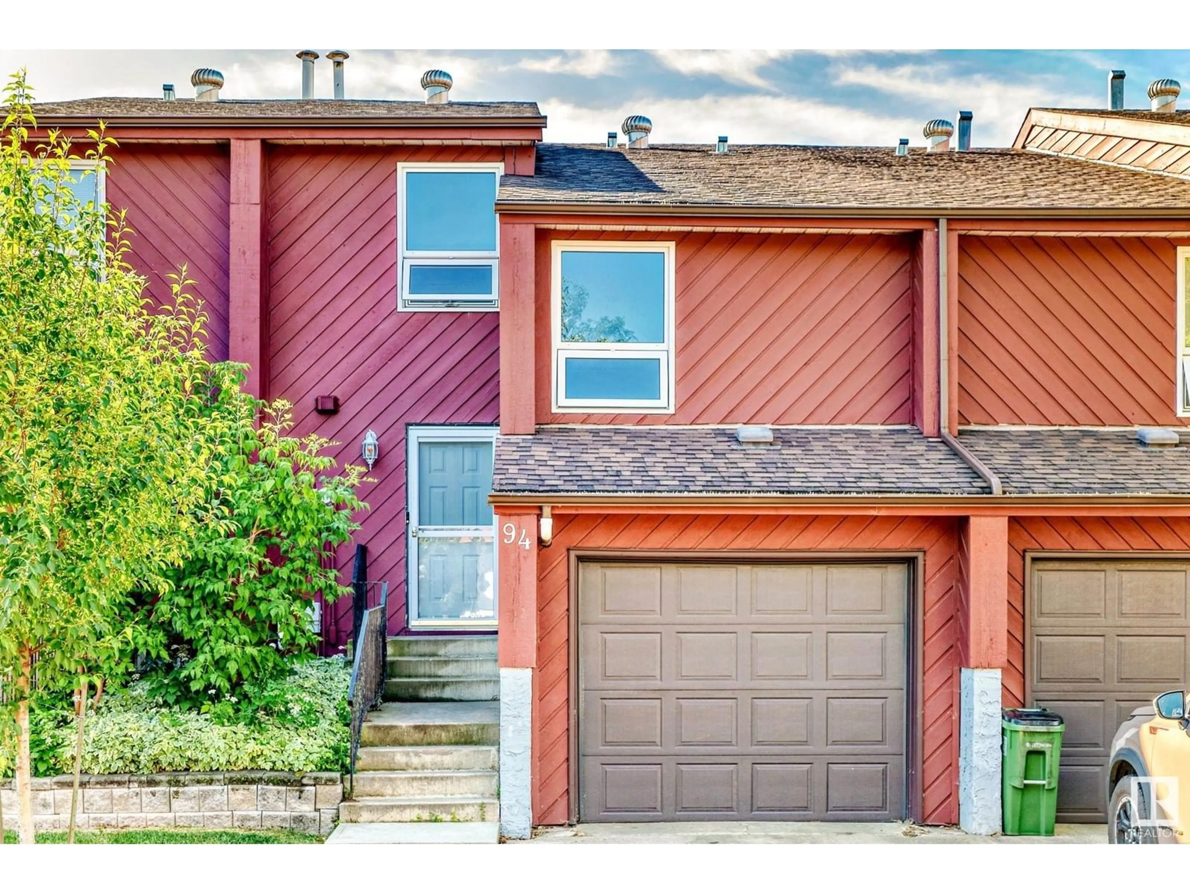 Home with vinyl exterior material, street for 94 LORELEI CL, Edmonton Alberta T5X2E7