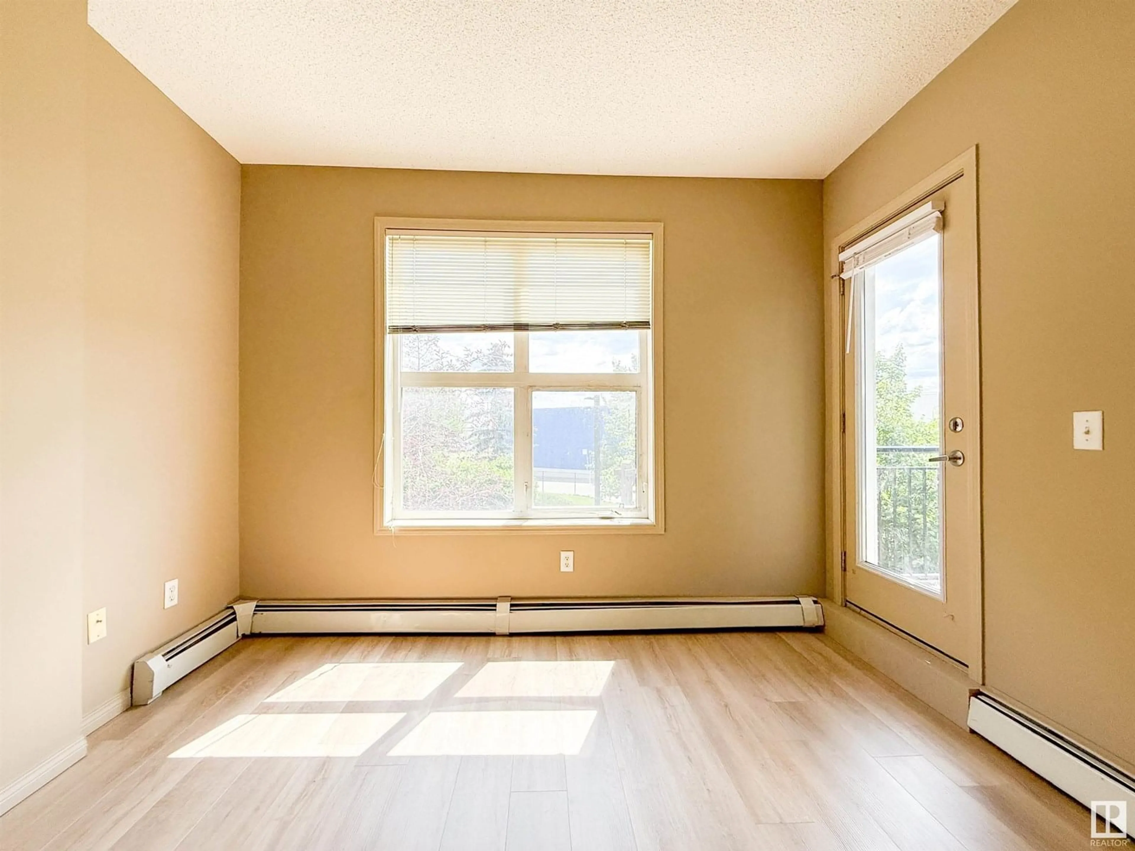 A pic of a room for #1-206 - 4245 139 AV, Edmonton Alberta T5Y3E8