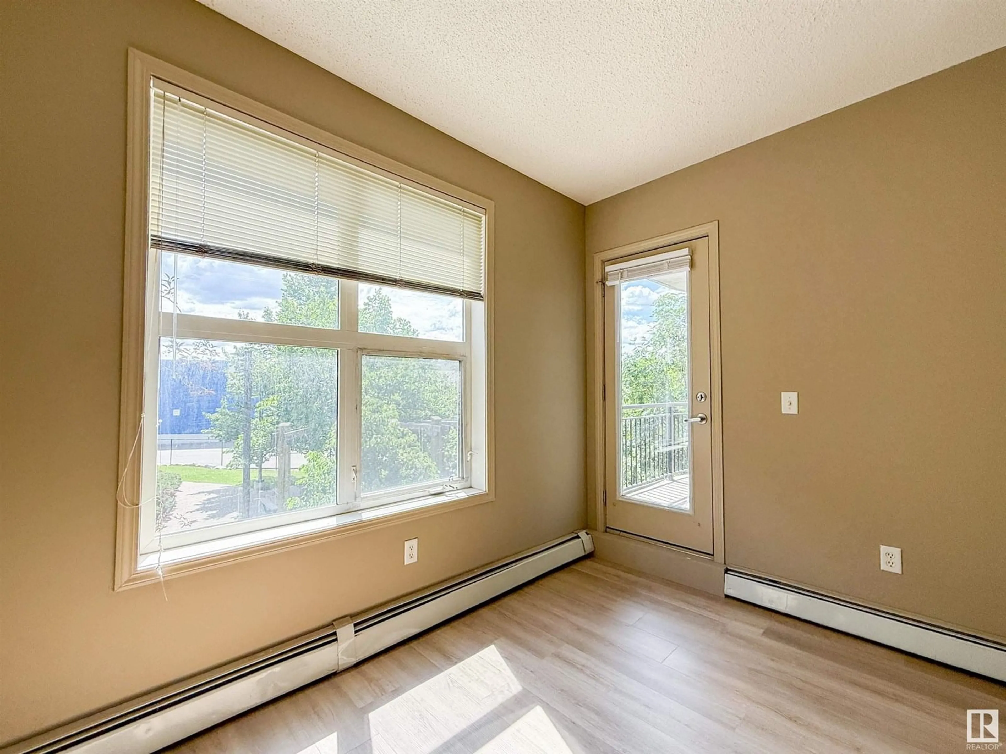 A pic of a room for #1-206 - 4245 139 AV, Edmonton Alberta T5Y3E8
