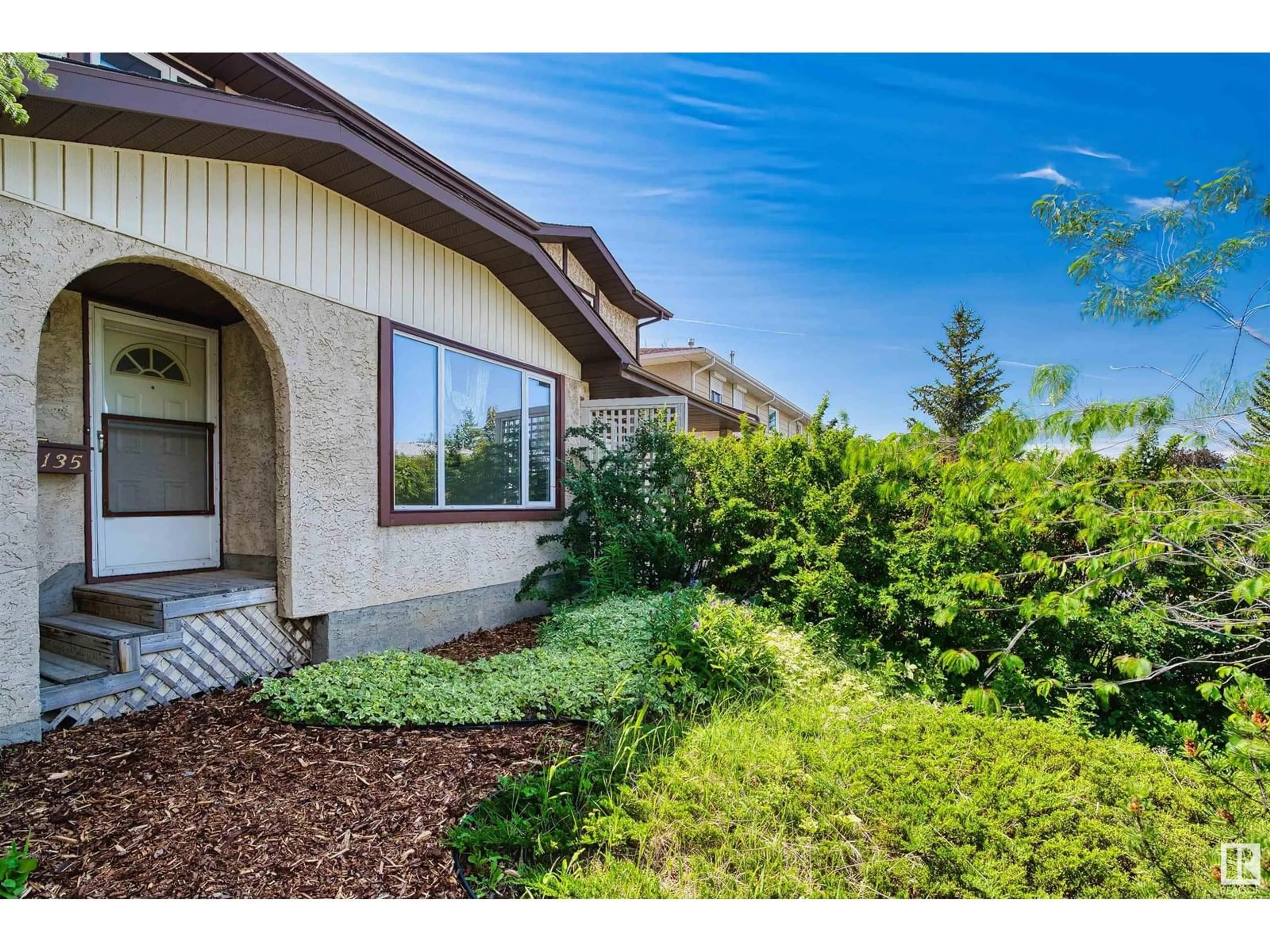 Unknown for 11135 26 AV, Edmonton Alberta T6J5M7