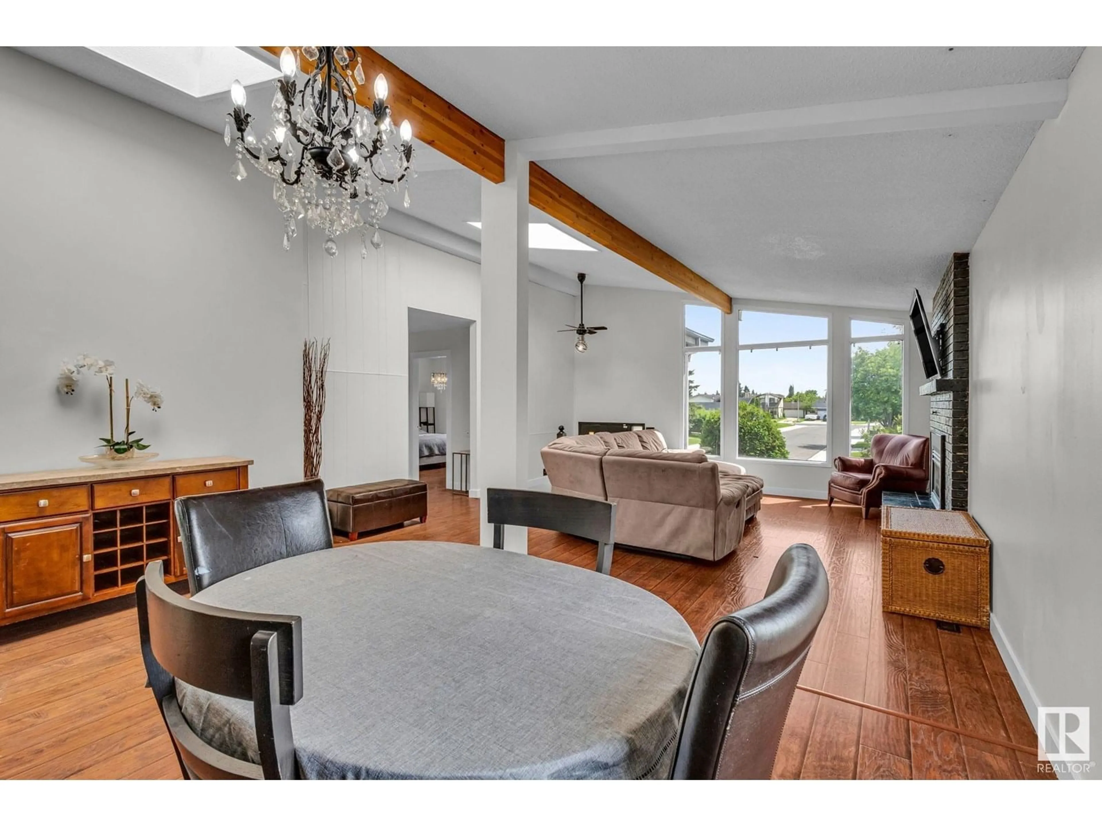 Dining room, wood/laminate floor for 11120 171 AV, Edmonton Alberta T5X3K6