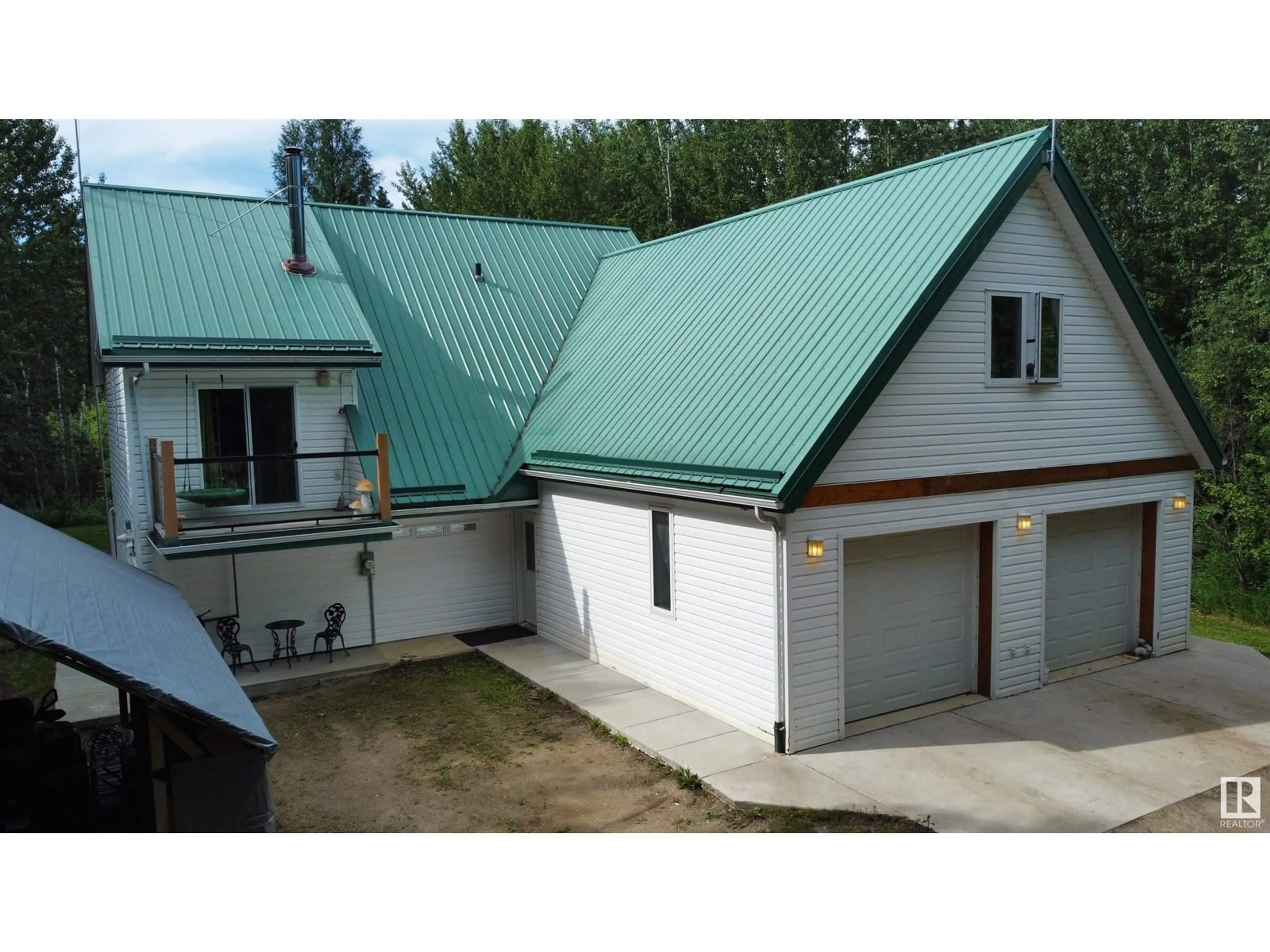 A pic from outside/outdoor area/front of a property/back of a property/a pic from drone, building for 183049 - 66 HWY 663, Rural Athabasca County Alberta T0A0M0