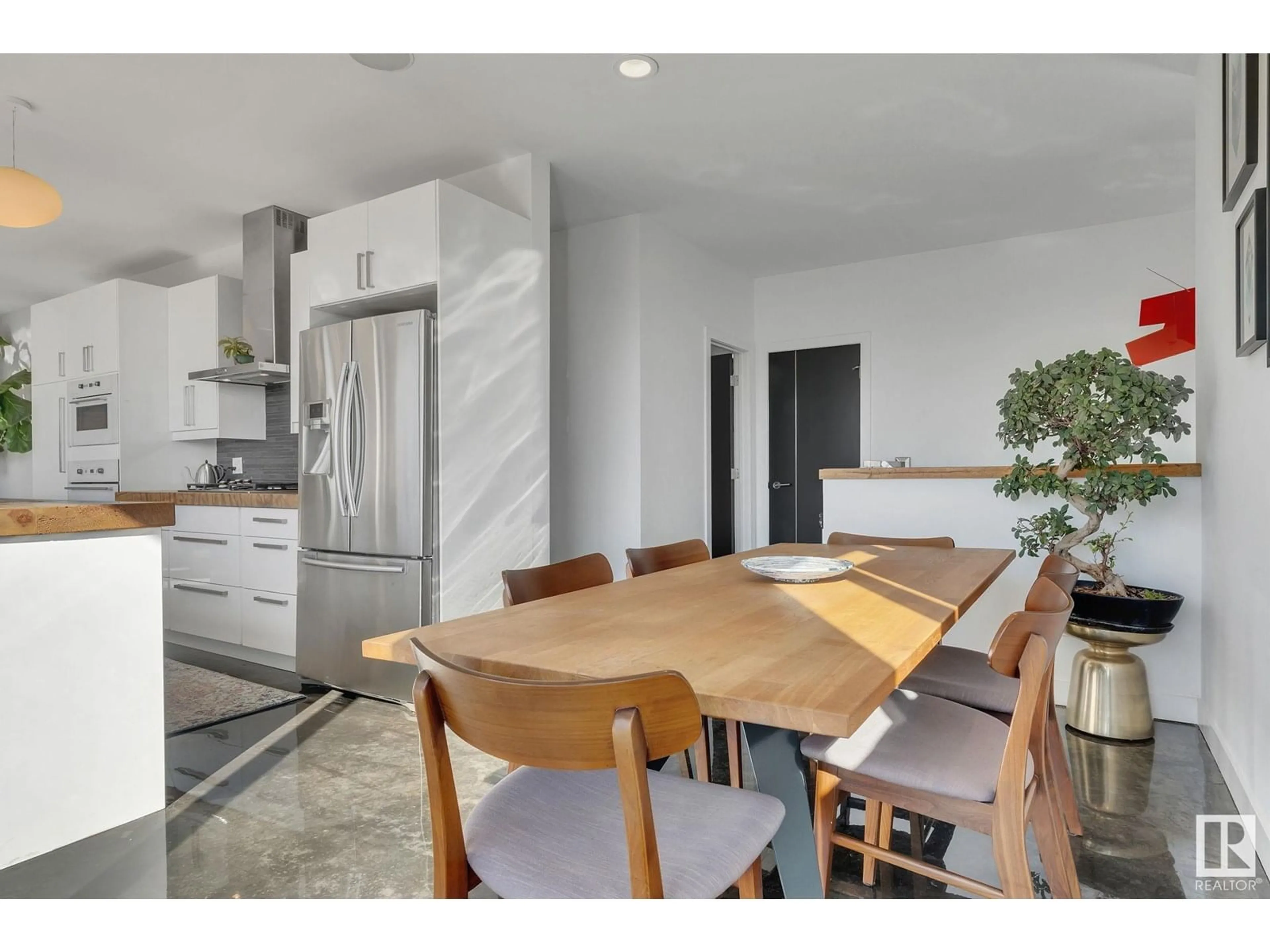 Open concept kitchen, unknown for 9457 100A AV, Edmonton Alberta T5H0A6