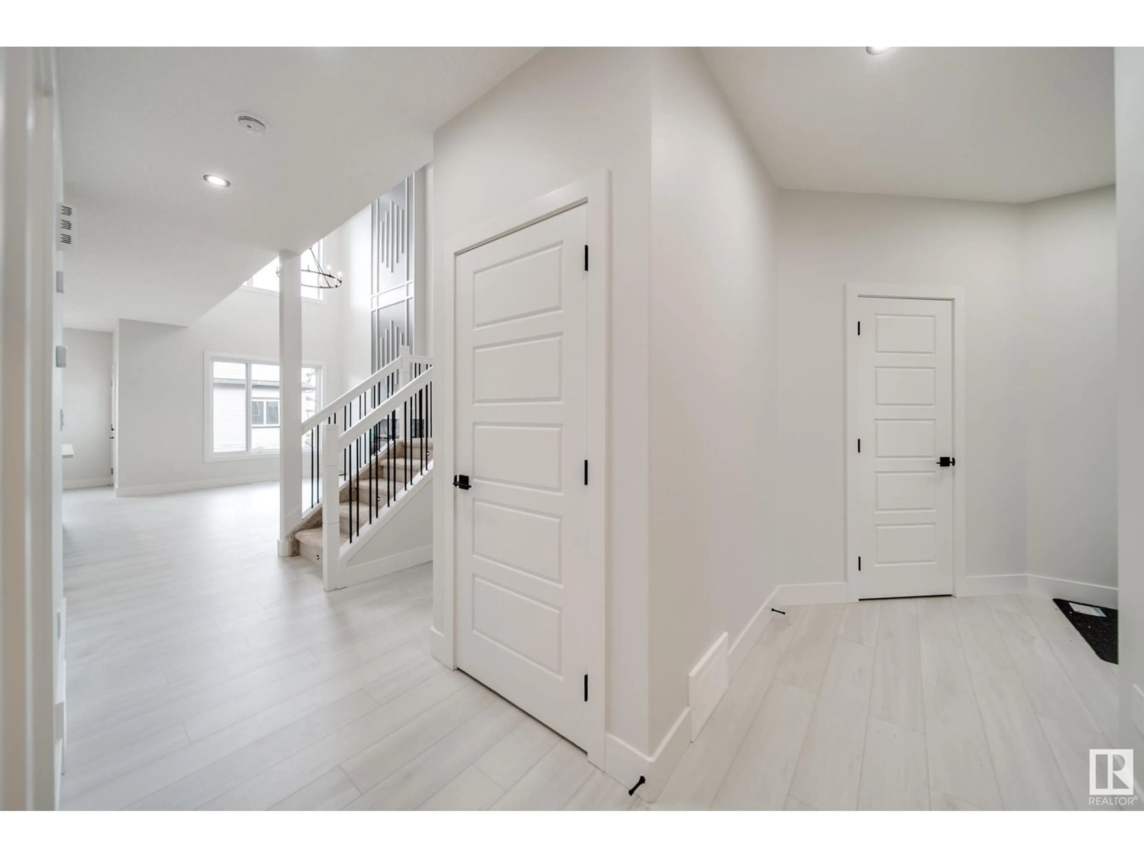 Indoor entryway for 8811 183 AV, Edmonton Alberta T5Z0S8