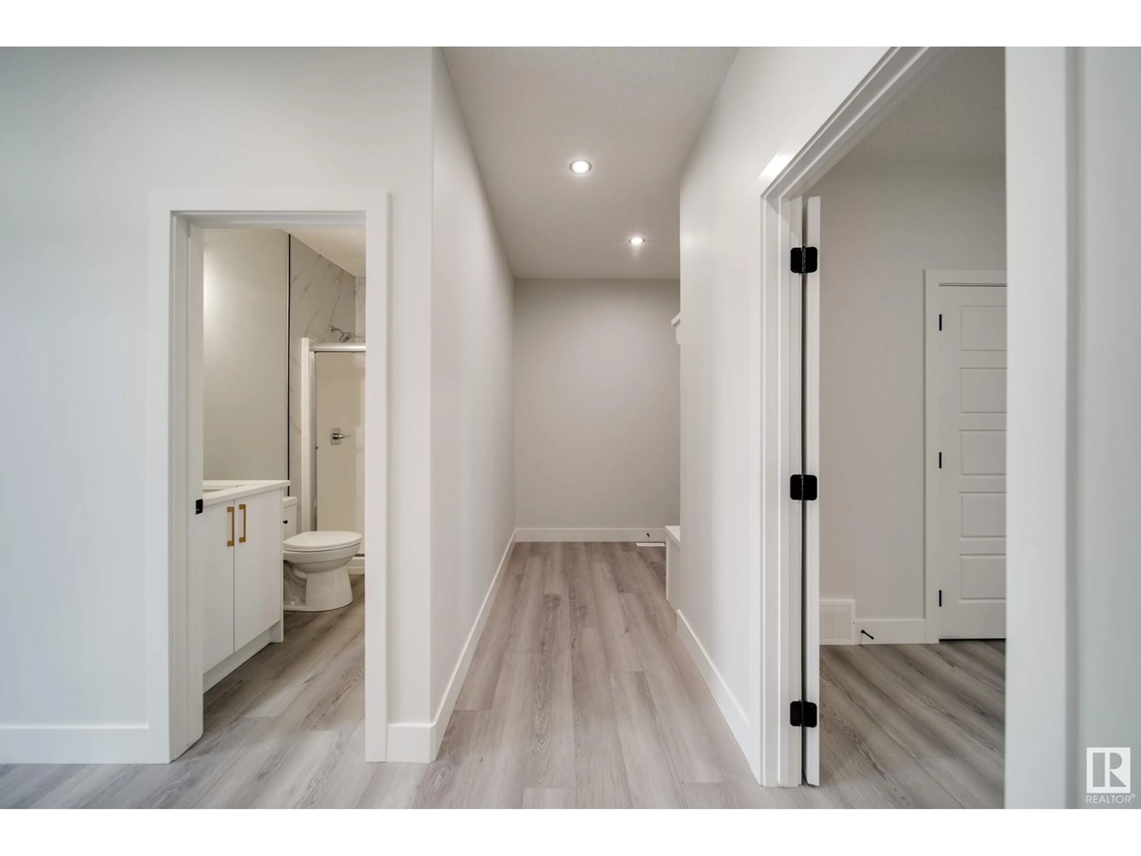 Indoor entryway for 8747 183 AV, Edmonton Alberta T5Z0S8
