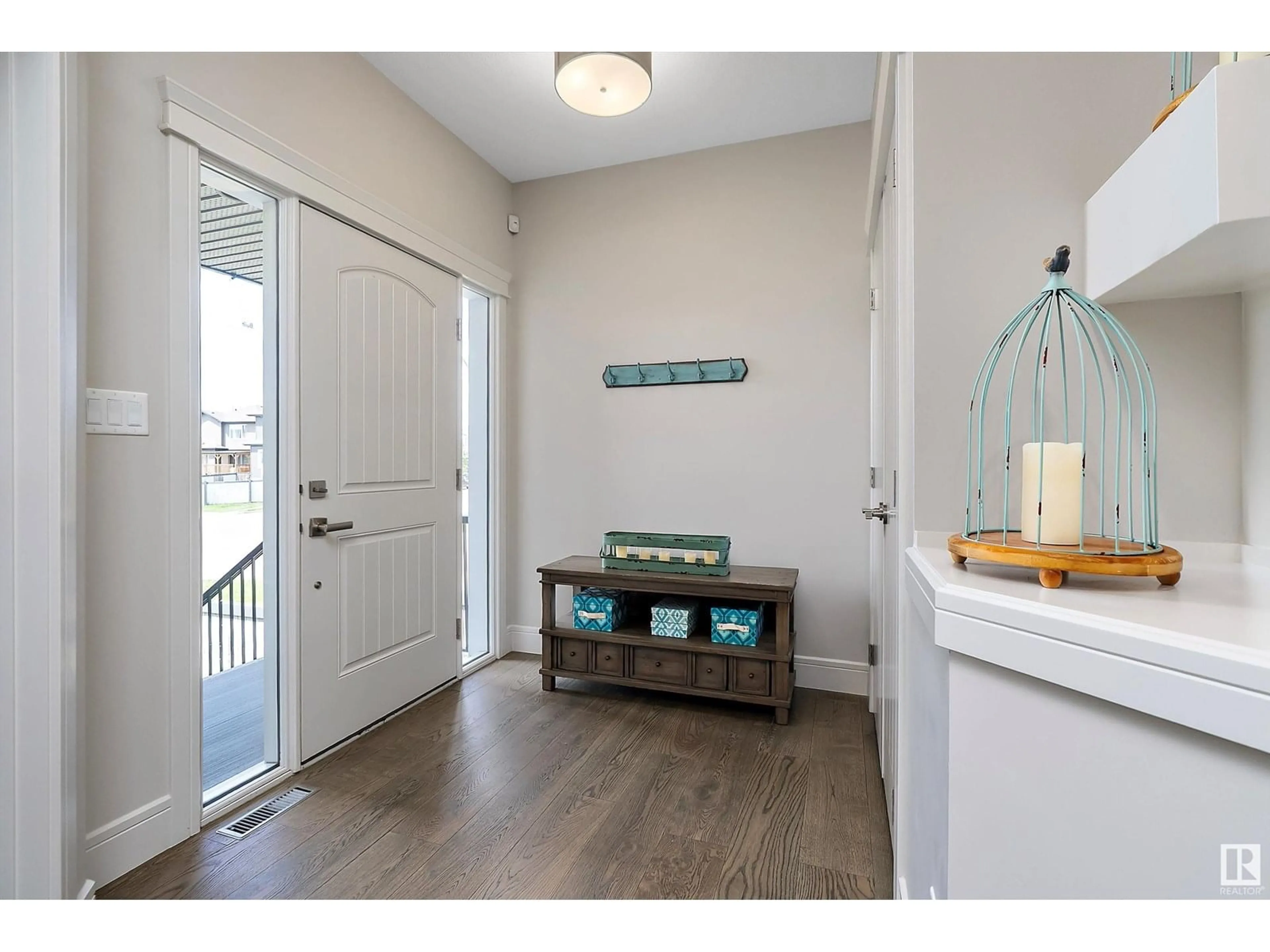 Indoor entryway for 72 MCKENZIE, Leduc Alberta T9E1A4