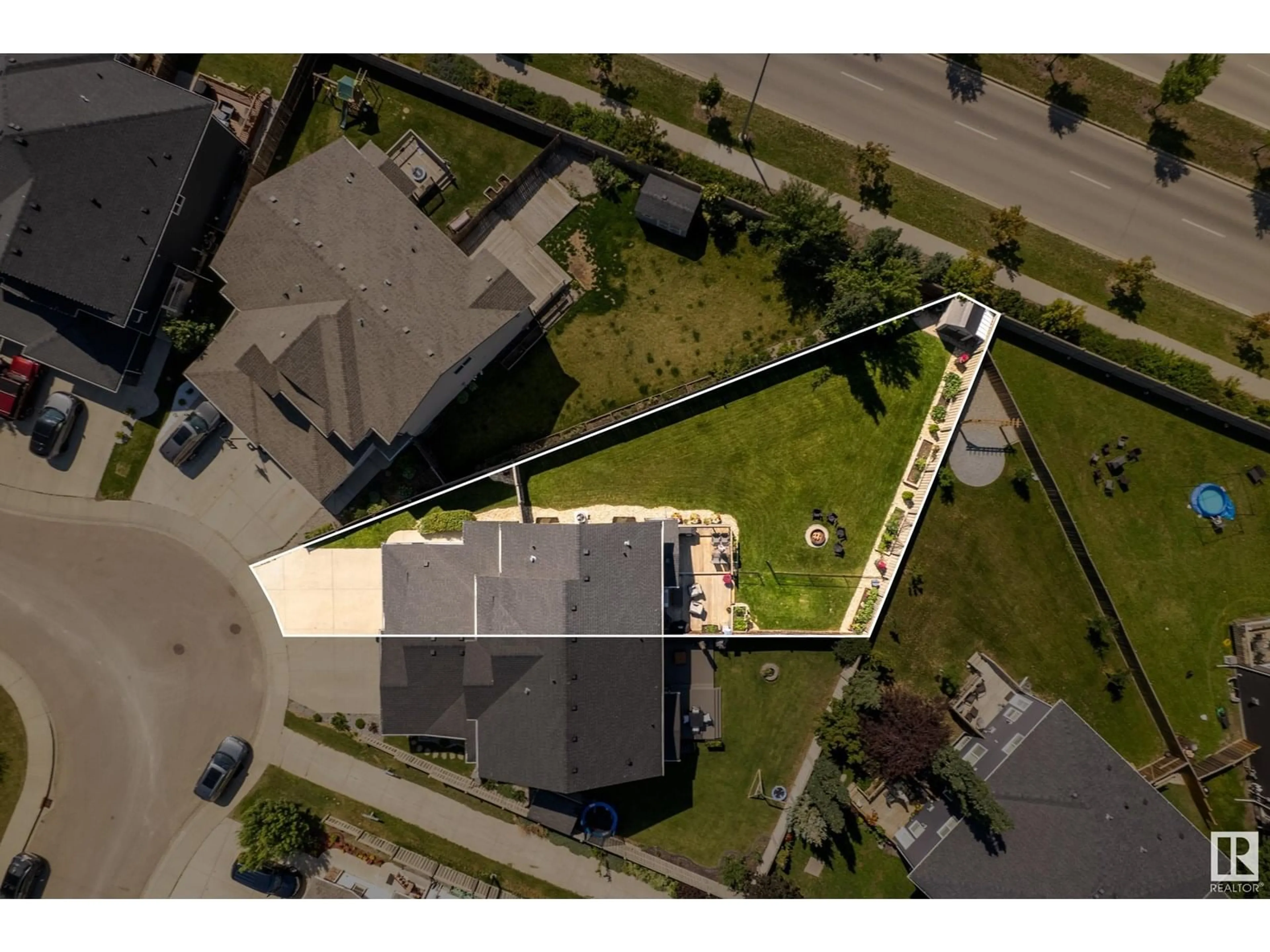 A pic from outside/outdoor area/front of a property/back of a property/a pic from drone, street for SW - 1228 176 ST, Edmonton Alberta T6W2J8