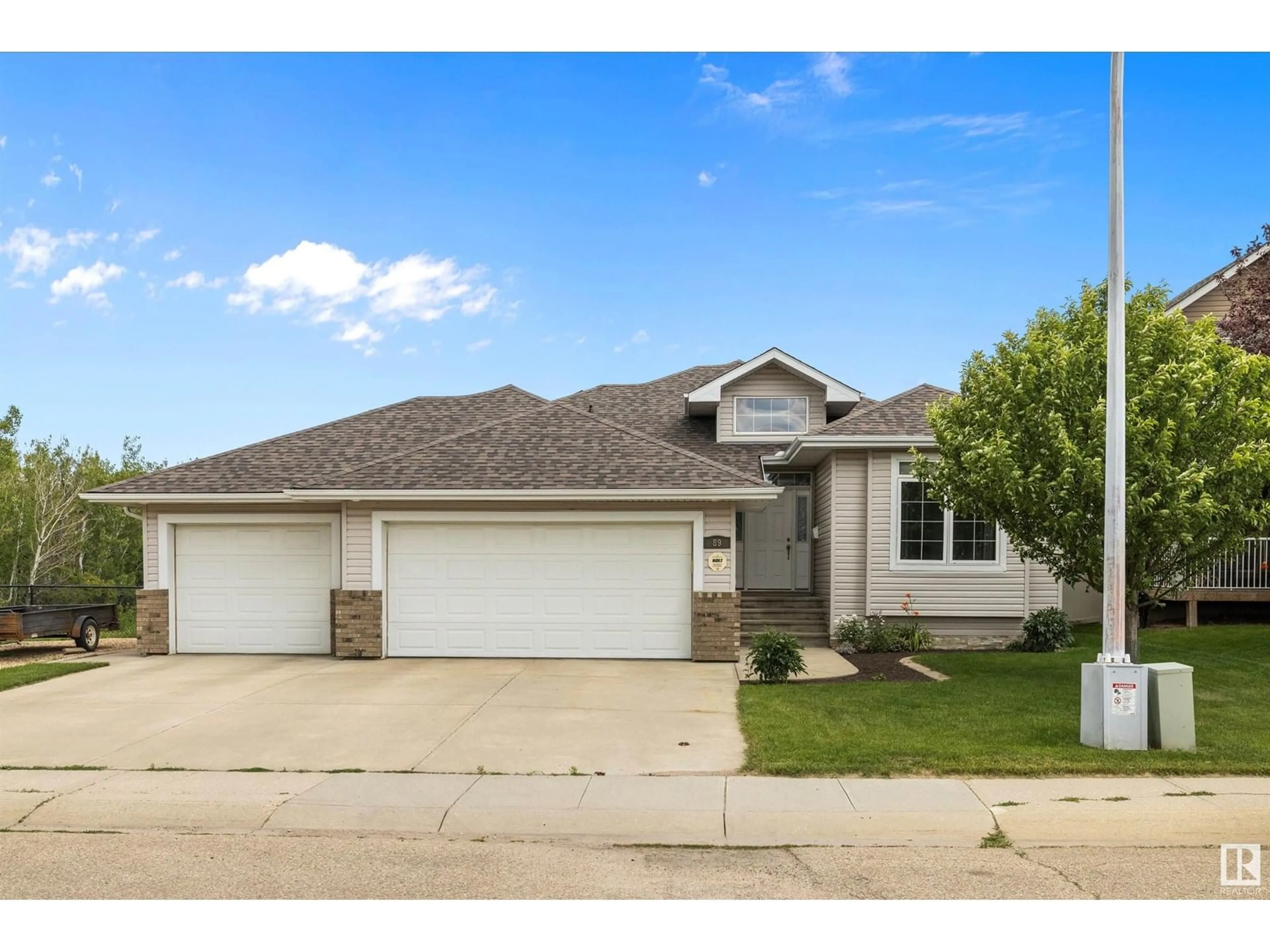Unknown for 89 HOMESTEAD CR, Edmonton Alberta T5A2Y1