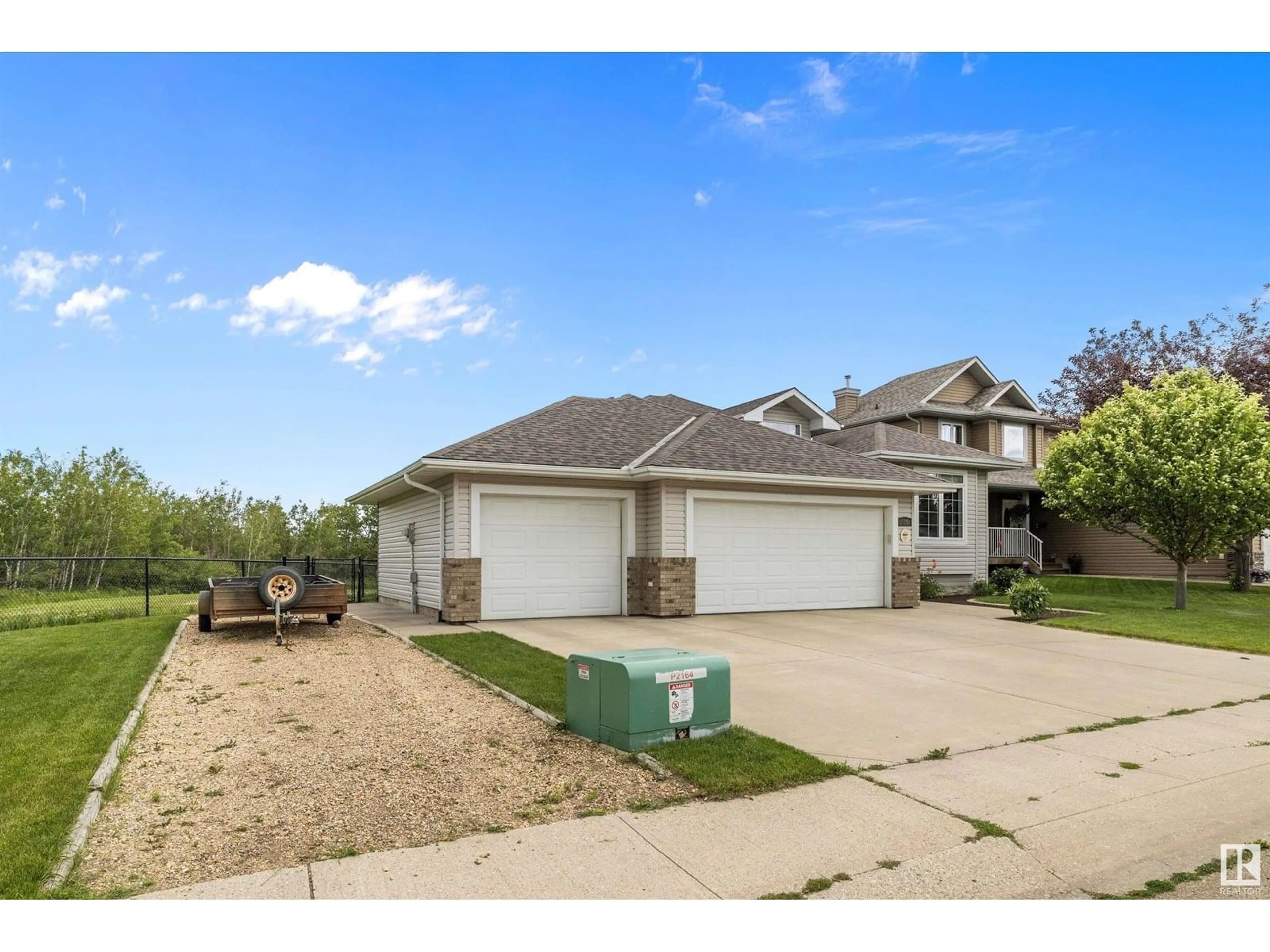 Unknown for 89 HOMESTEAD CR, Edmonton Alberta T5A2Y1