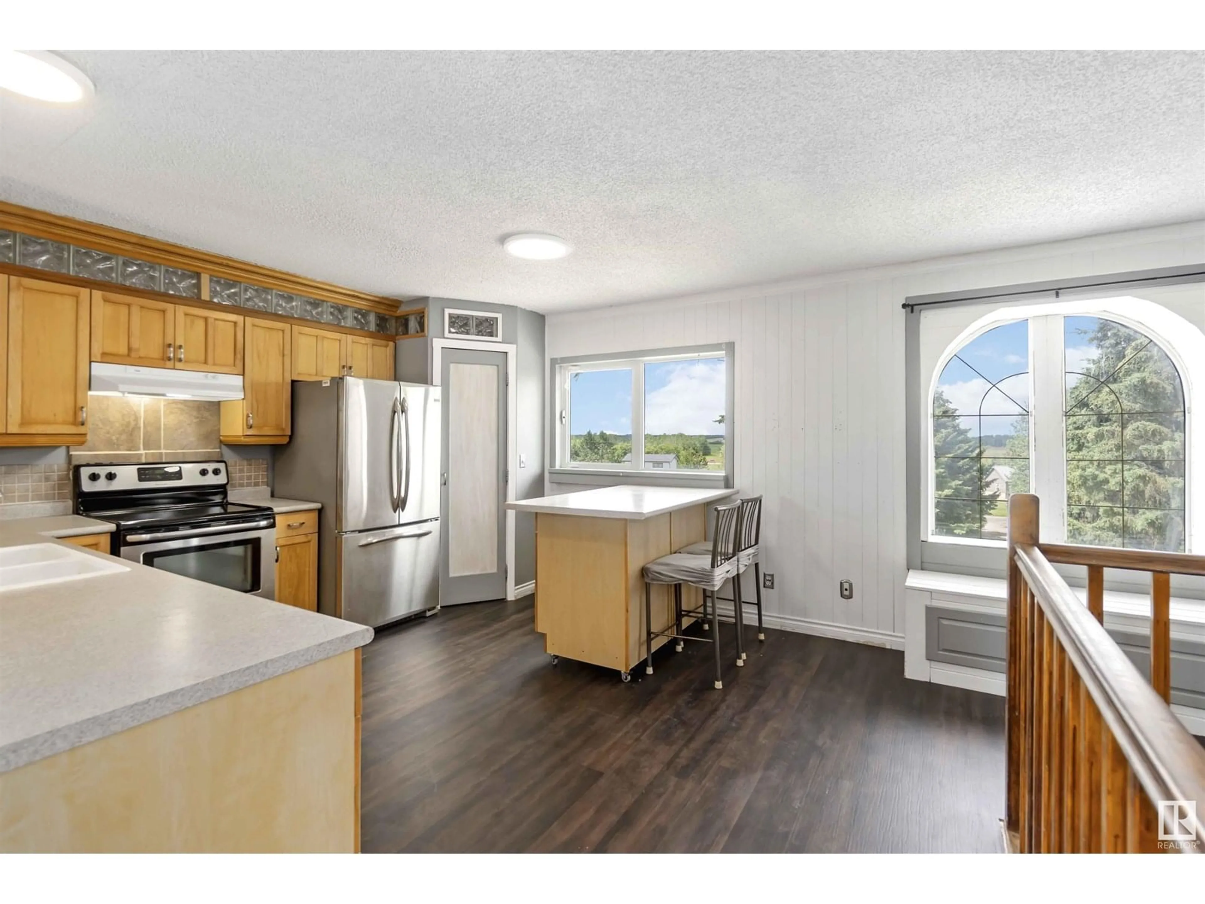Open concept kitchen, unknown for 9 TWP RD 584, Rural Westlock County Alberta T0G1L0