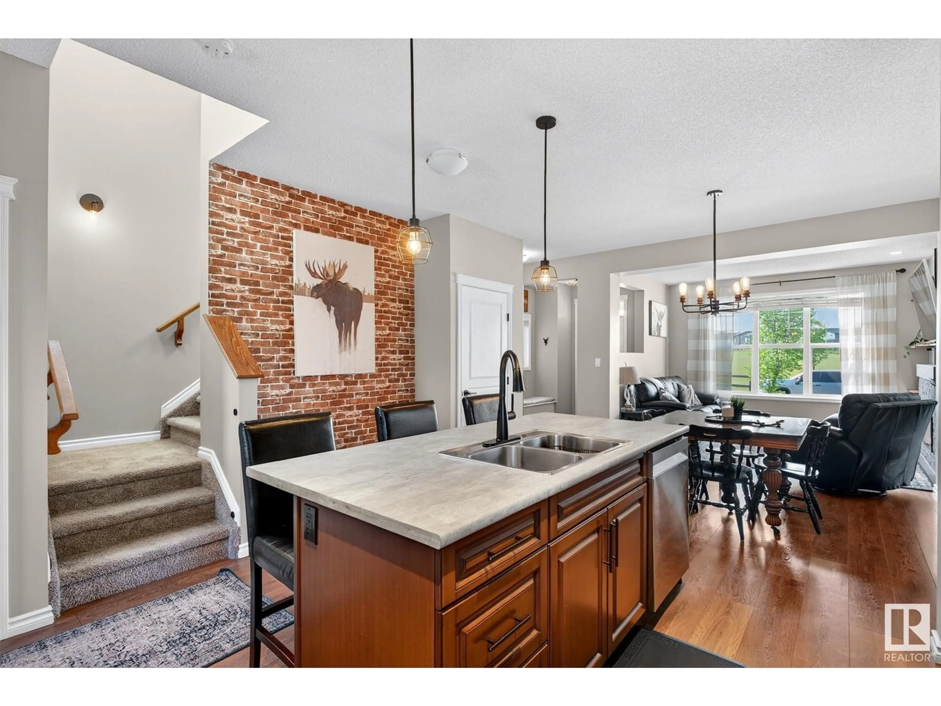 Open concept kitchen, ceramic/tile floor for 321 HAWKS RIDGE BV, Edmonton Alberta T5S0M4