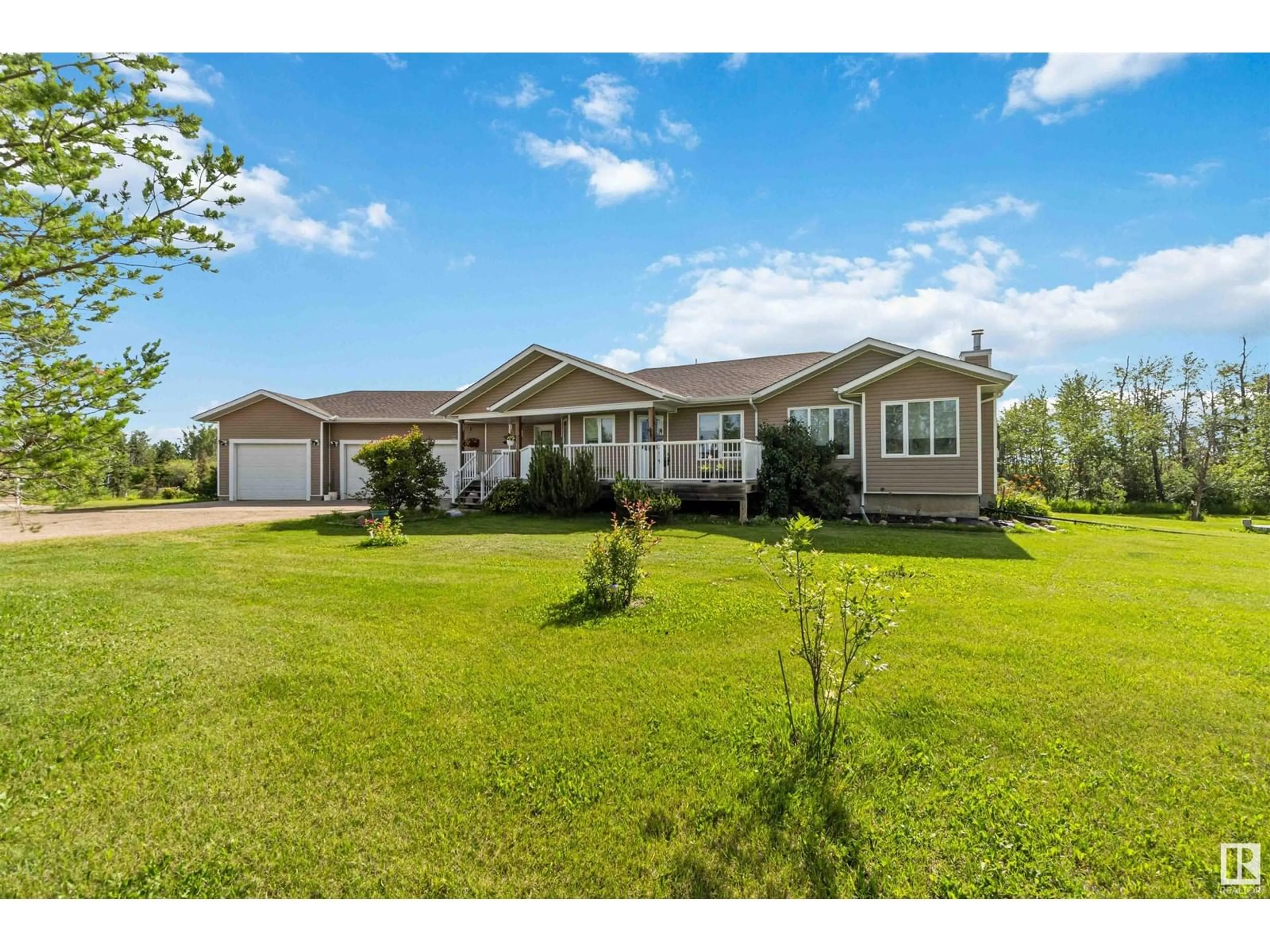A pic from outside/outdoor area/front of a property/back of a property/a pic from drone, water/lake/river/ocean view for 55117 RGE ROAD 263, Rural Sturgeon County Alberta T8R1P4