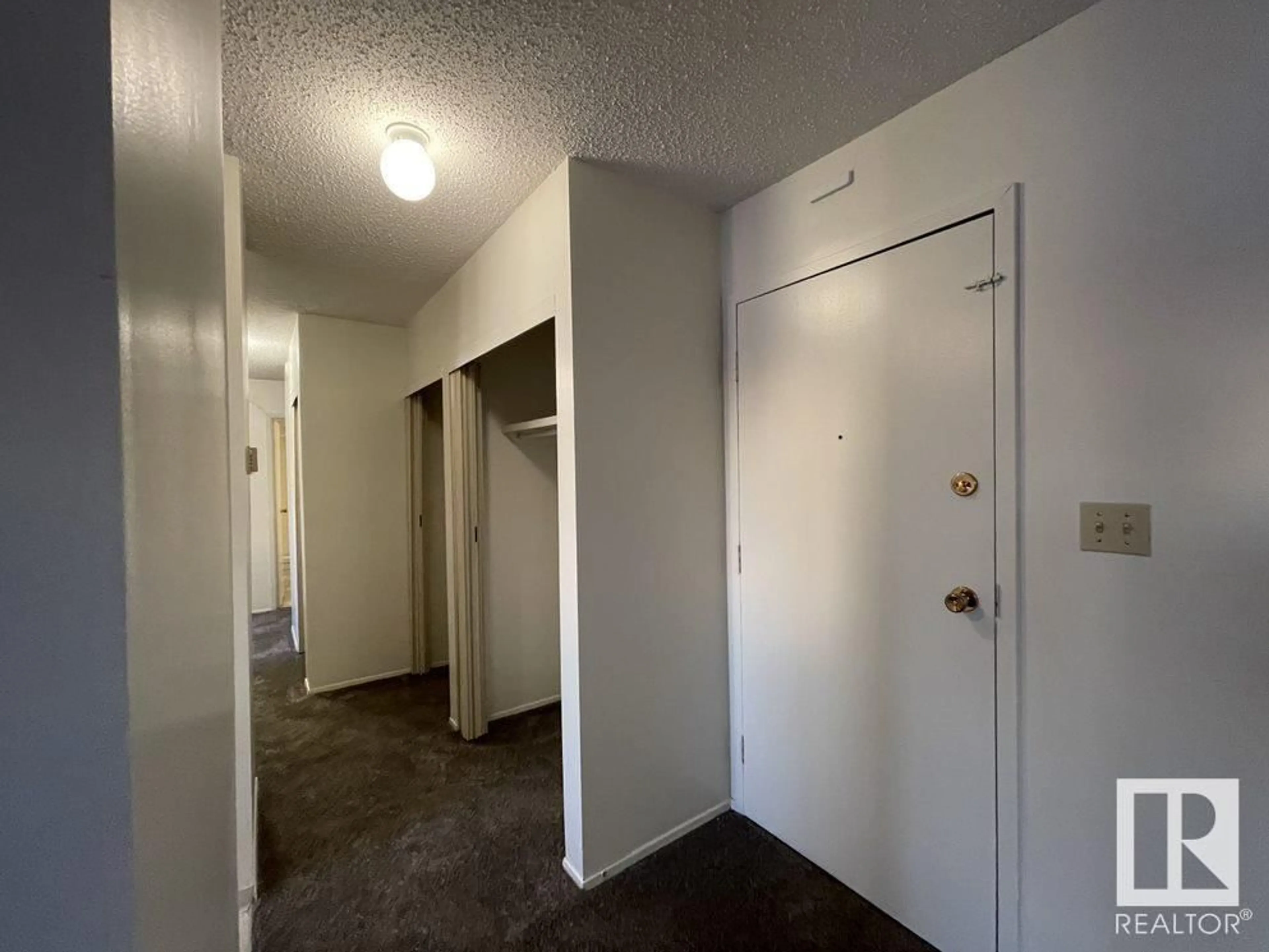 A pic of a room for #32 - 11265 31 AV, Edmonton Alberta T6J3V7