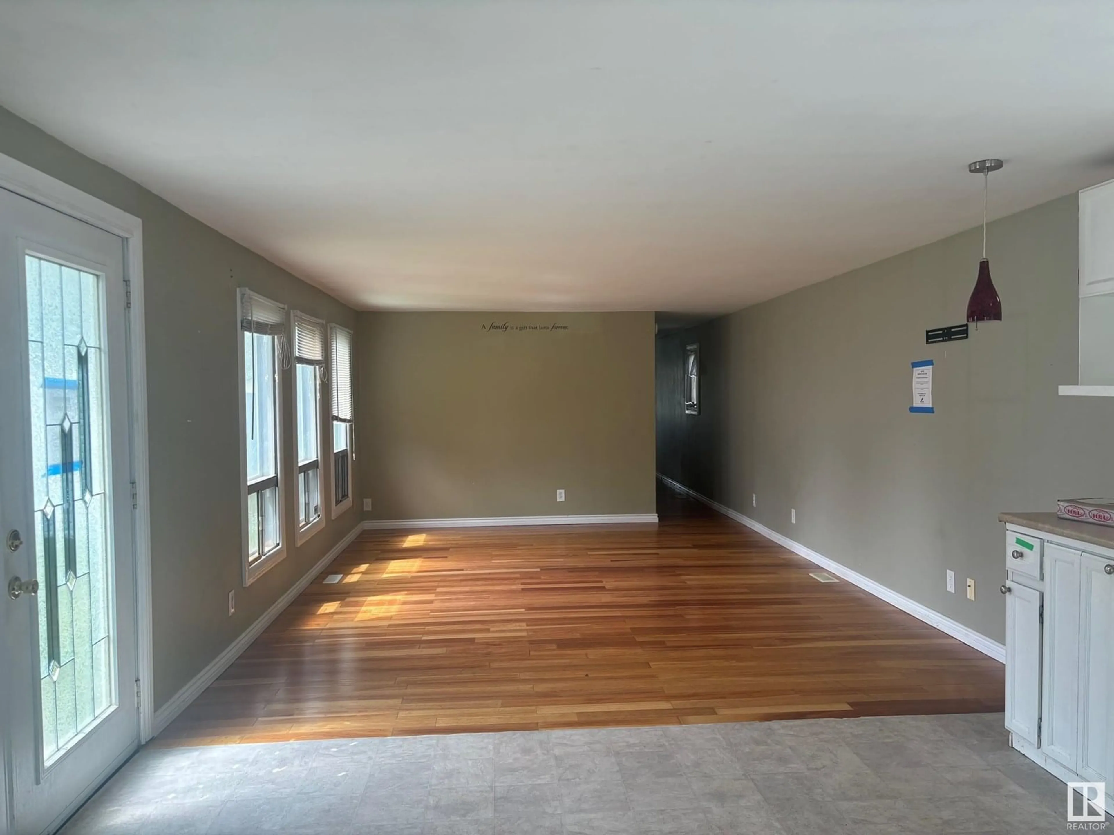 A pic of a room for 2 CLIFF CR, Edmonton Alberta T6P1B6