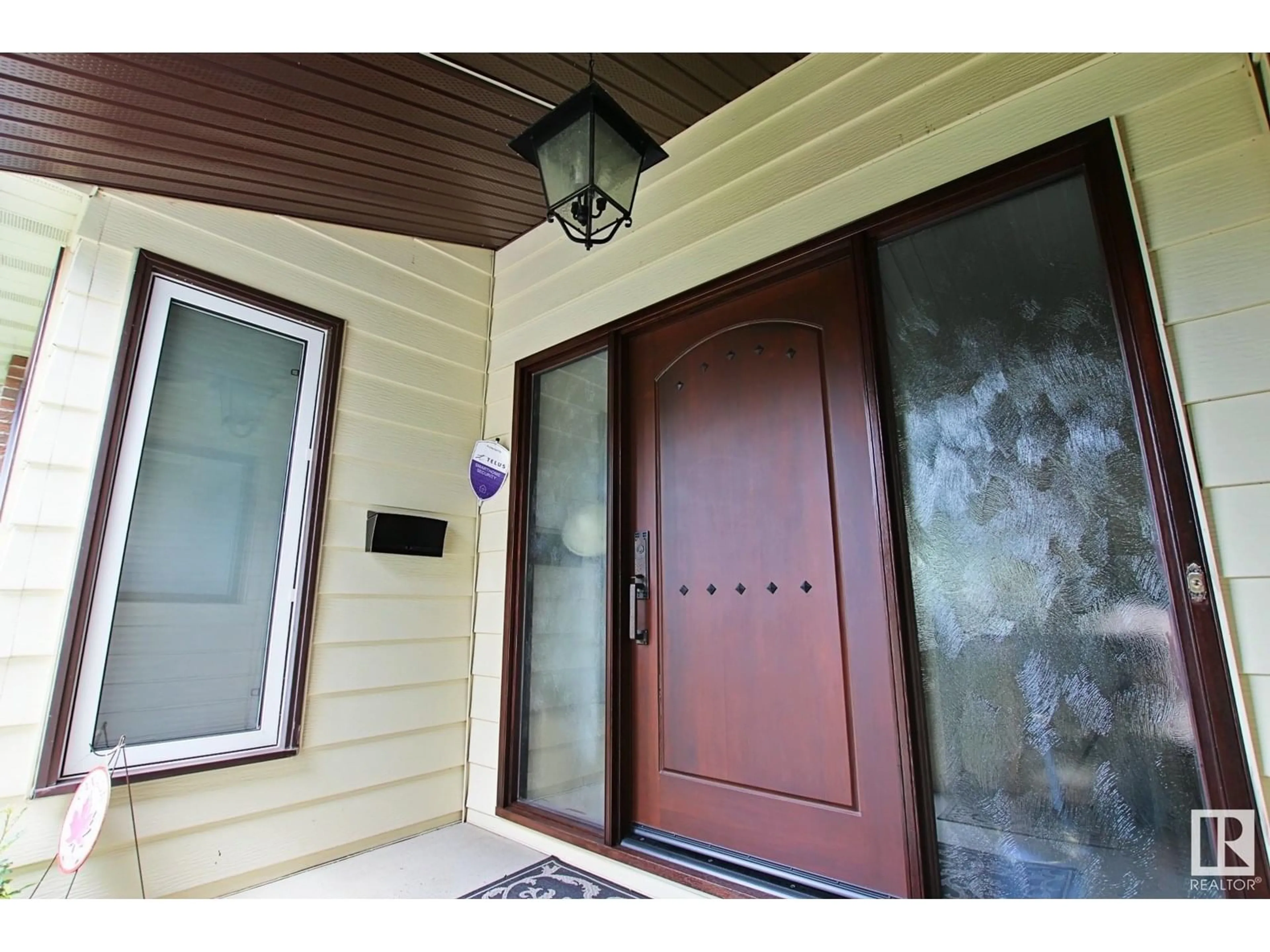 Indoor entryway for NW - 14714 45 AV, Edmonton Alberta T6H5M5