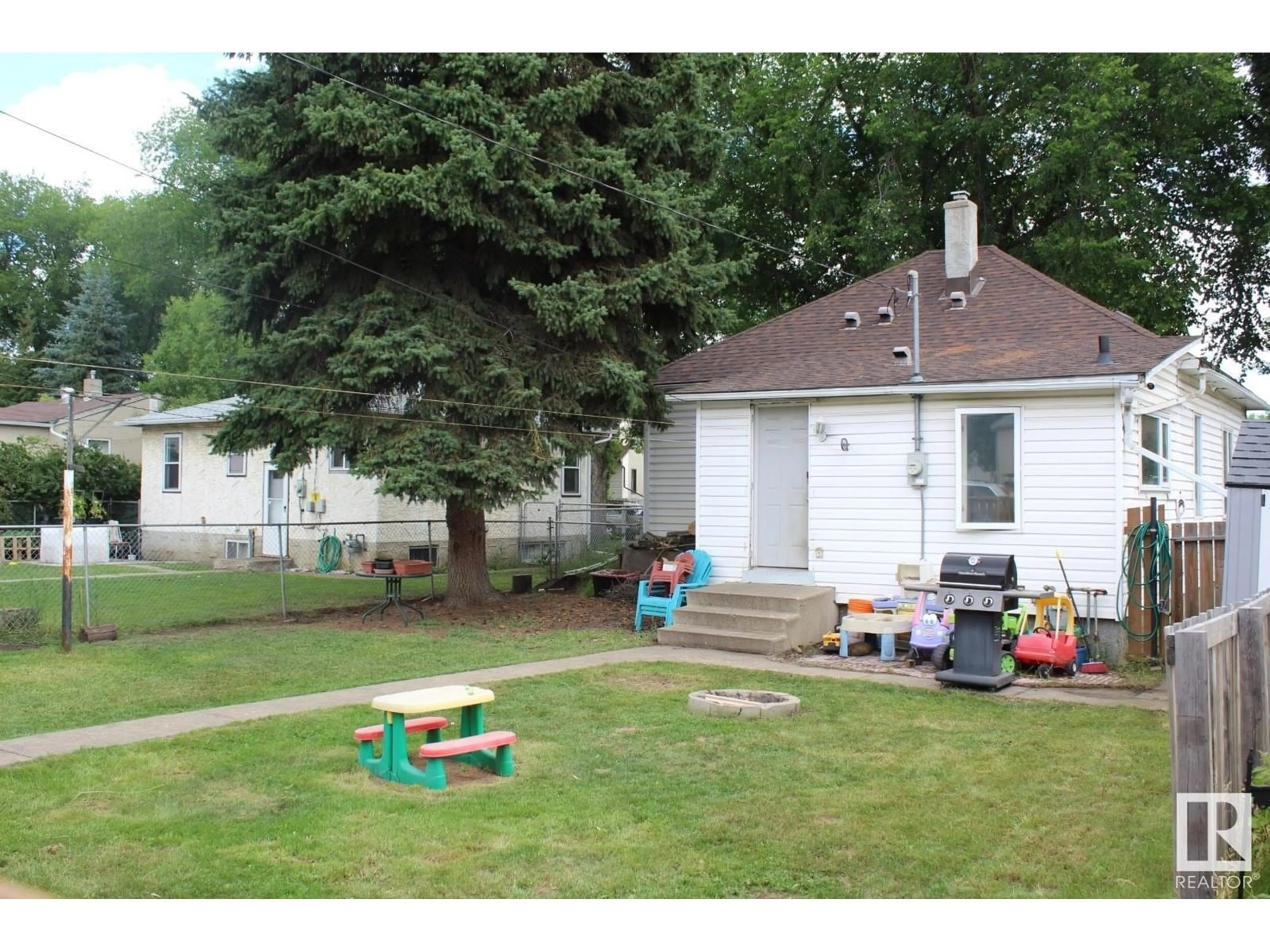 Unknown for NW - 11810 55 ST, Edmonton Alberta T5W3P8