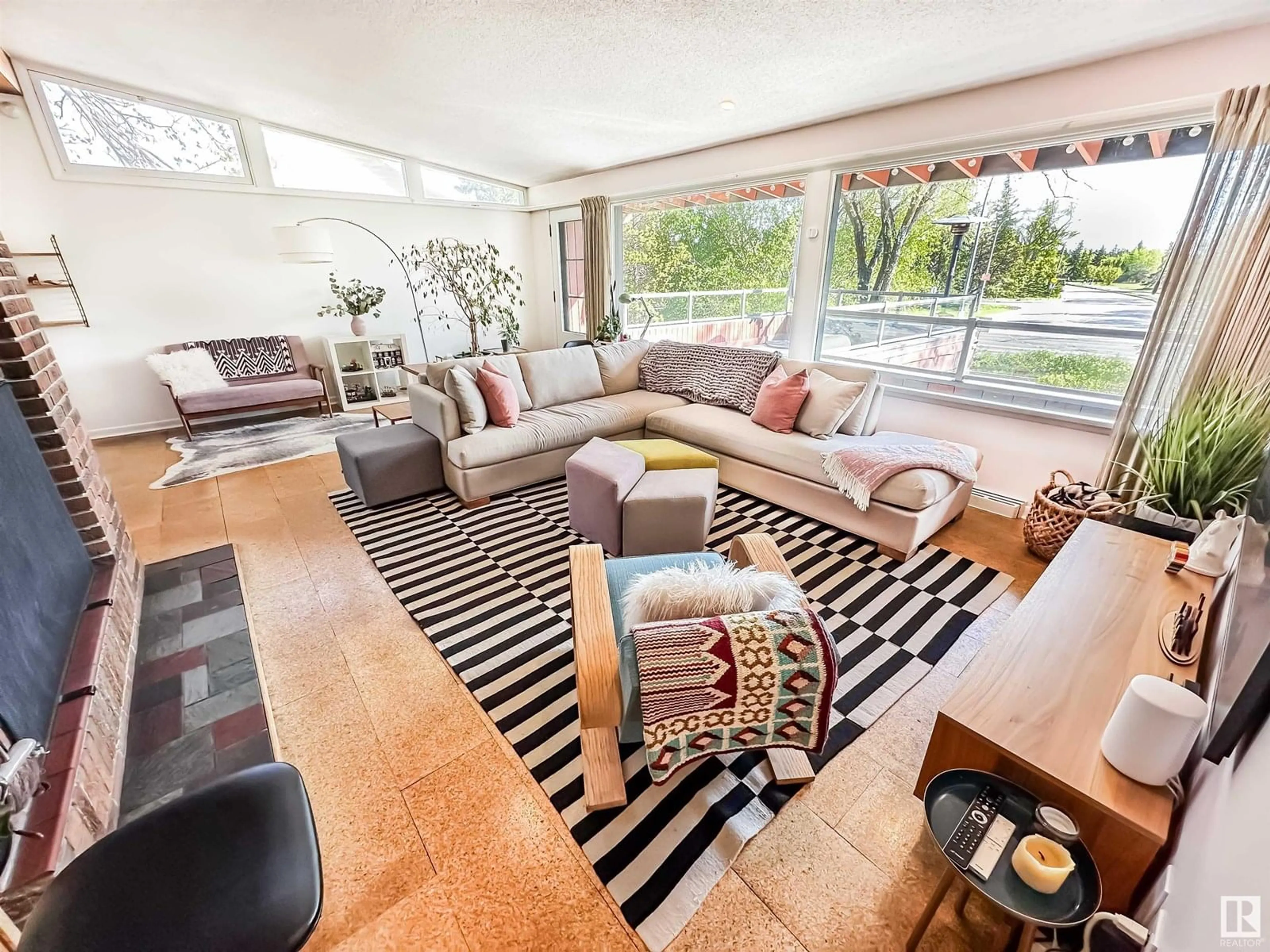 Living room with furniture, unknown for 11748 UNIVERSITY AV, Edmonton Alberta T6G1Z5