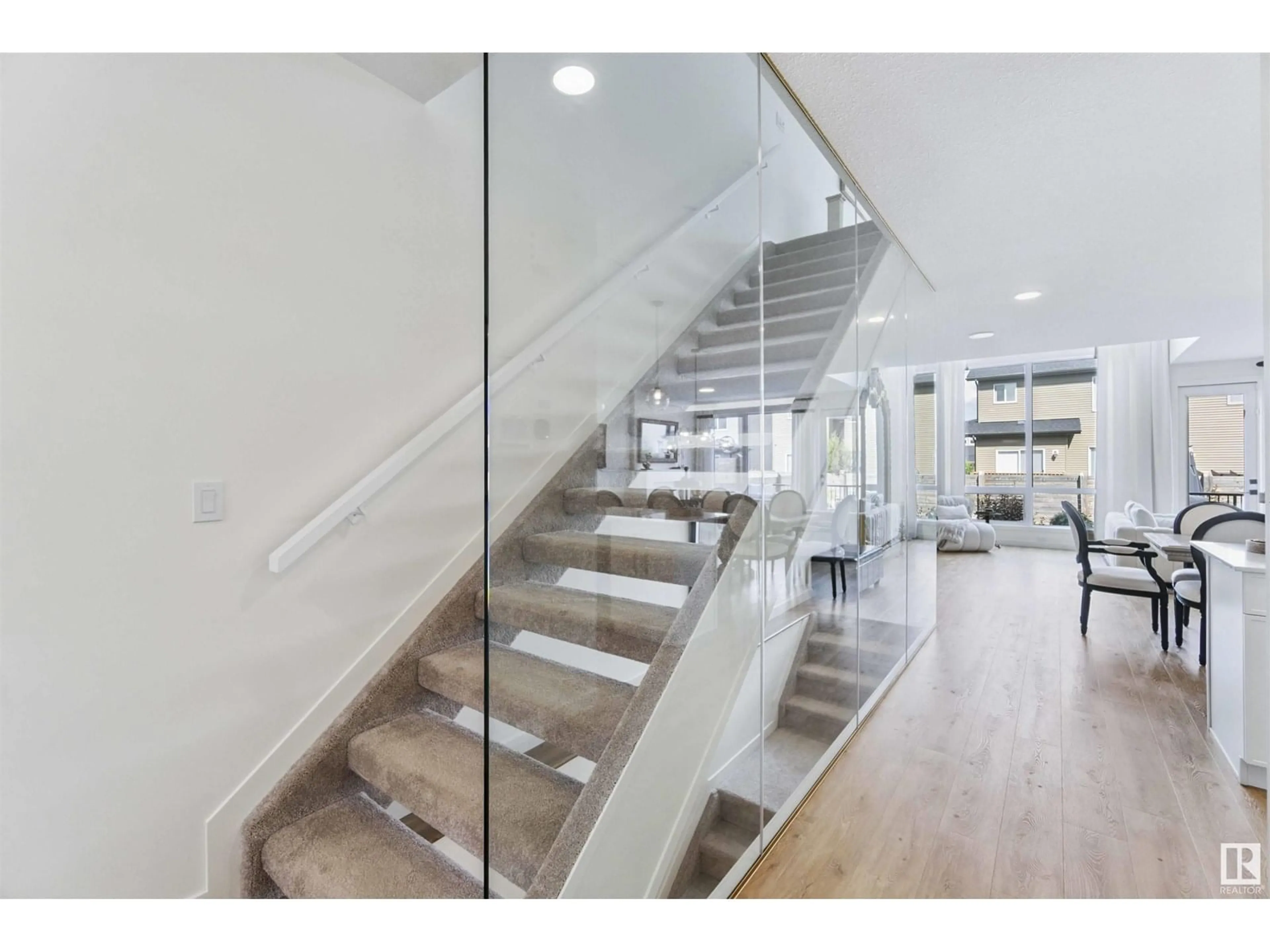 Stairs for 3233 KULAY WY, Edmonton Alberta T6W5B5
