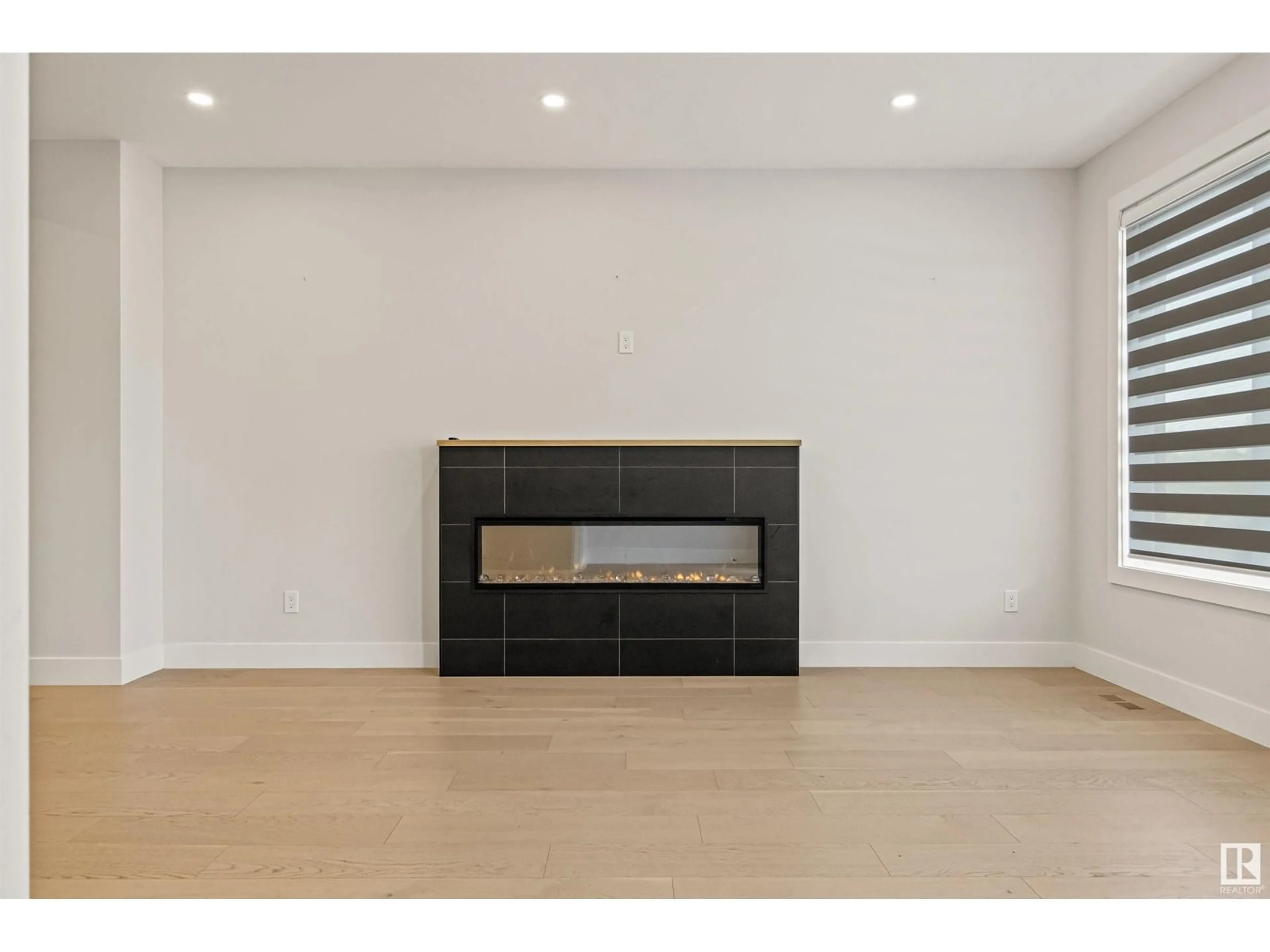 Unknown for 8343 SASKATCHEWAN DR, Edmonton Alberta T6G2A7