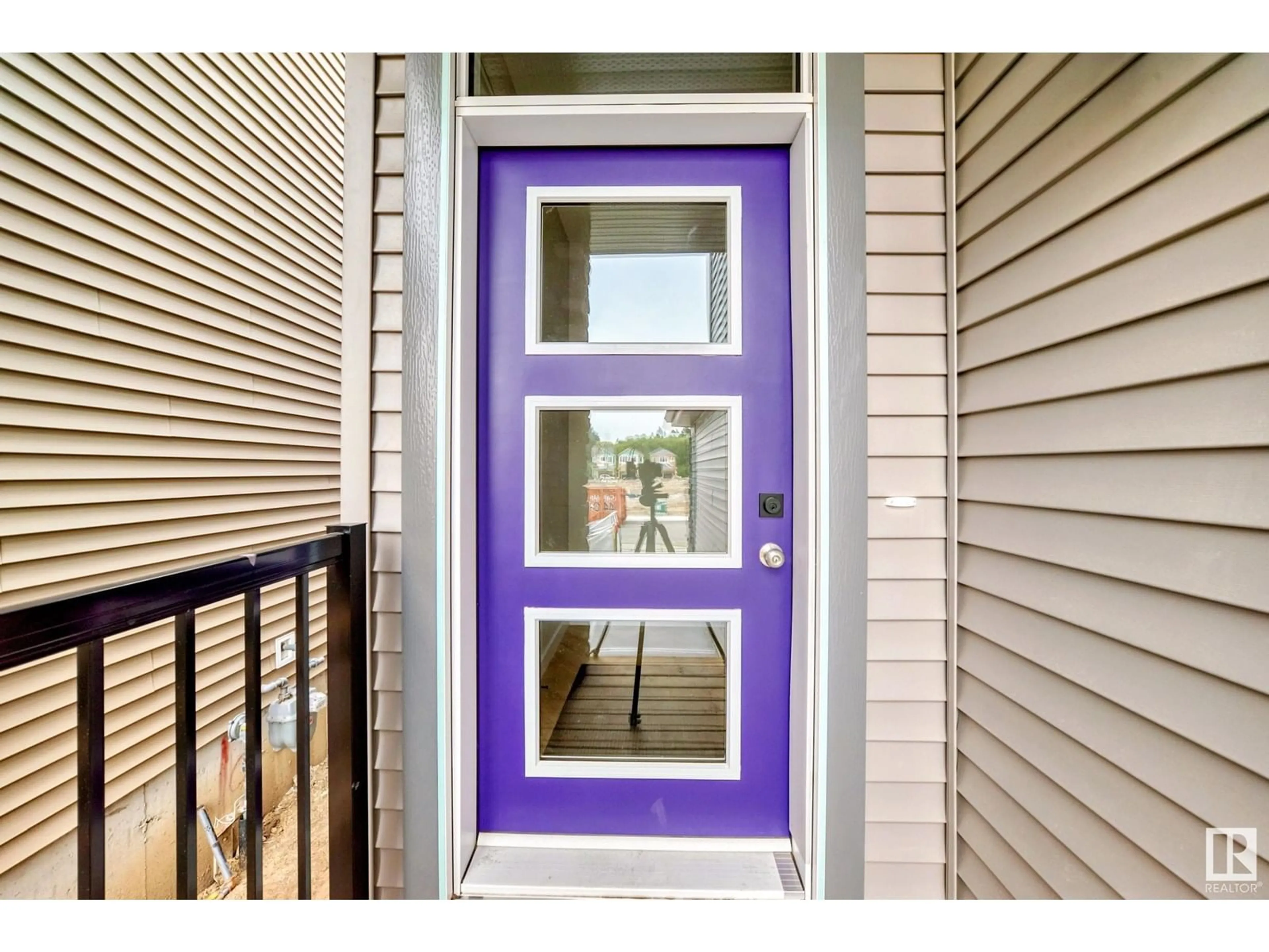 Indoor entryway for NW - 4223 206 ST, Edmonton Alberta T6M3E3