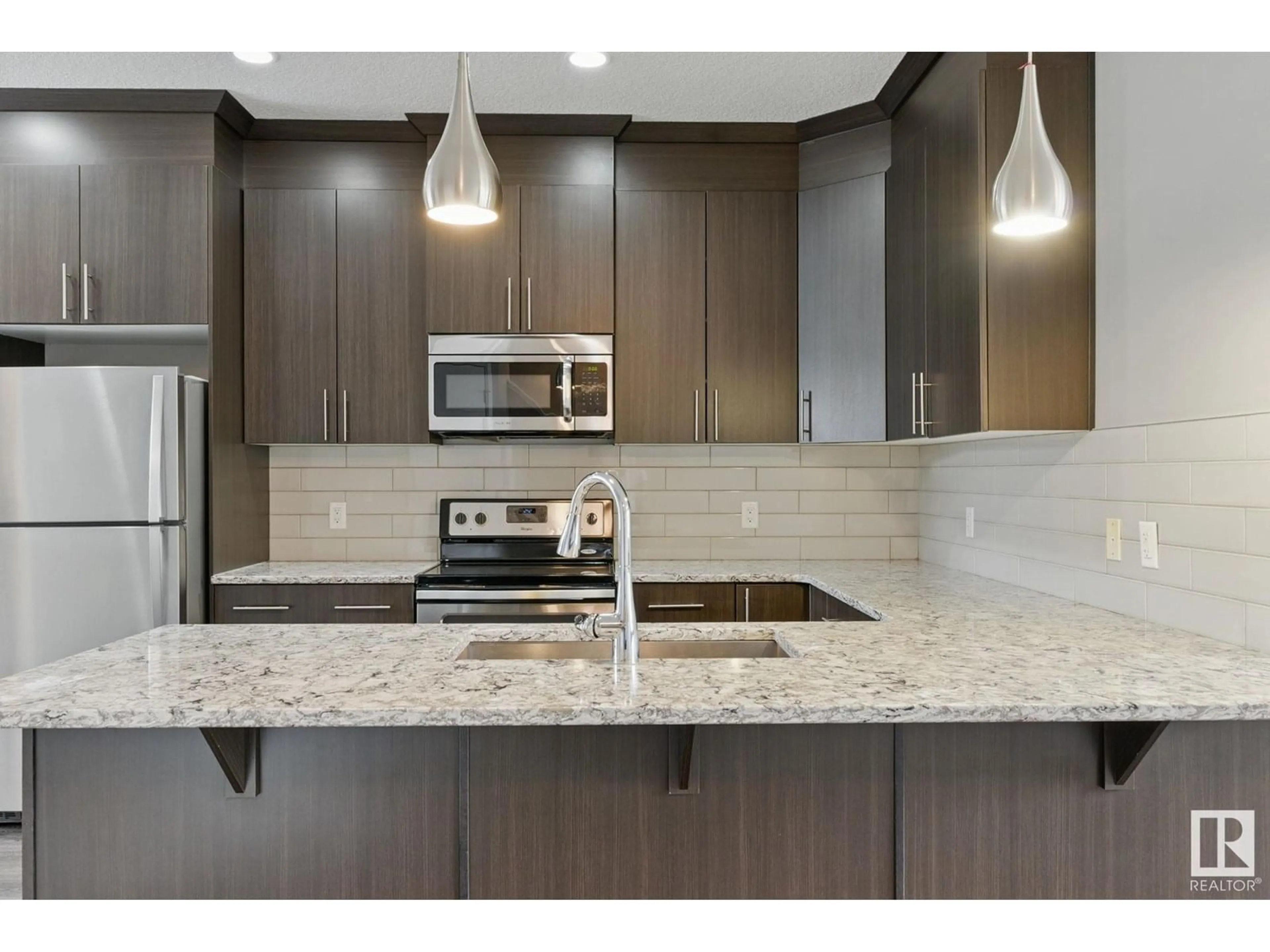 Open concept kitchen, ceramic/tile floor for 134 HARVEST RIDGE DR, Spruce Grove Alberta T7X0V9