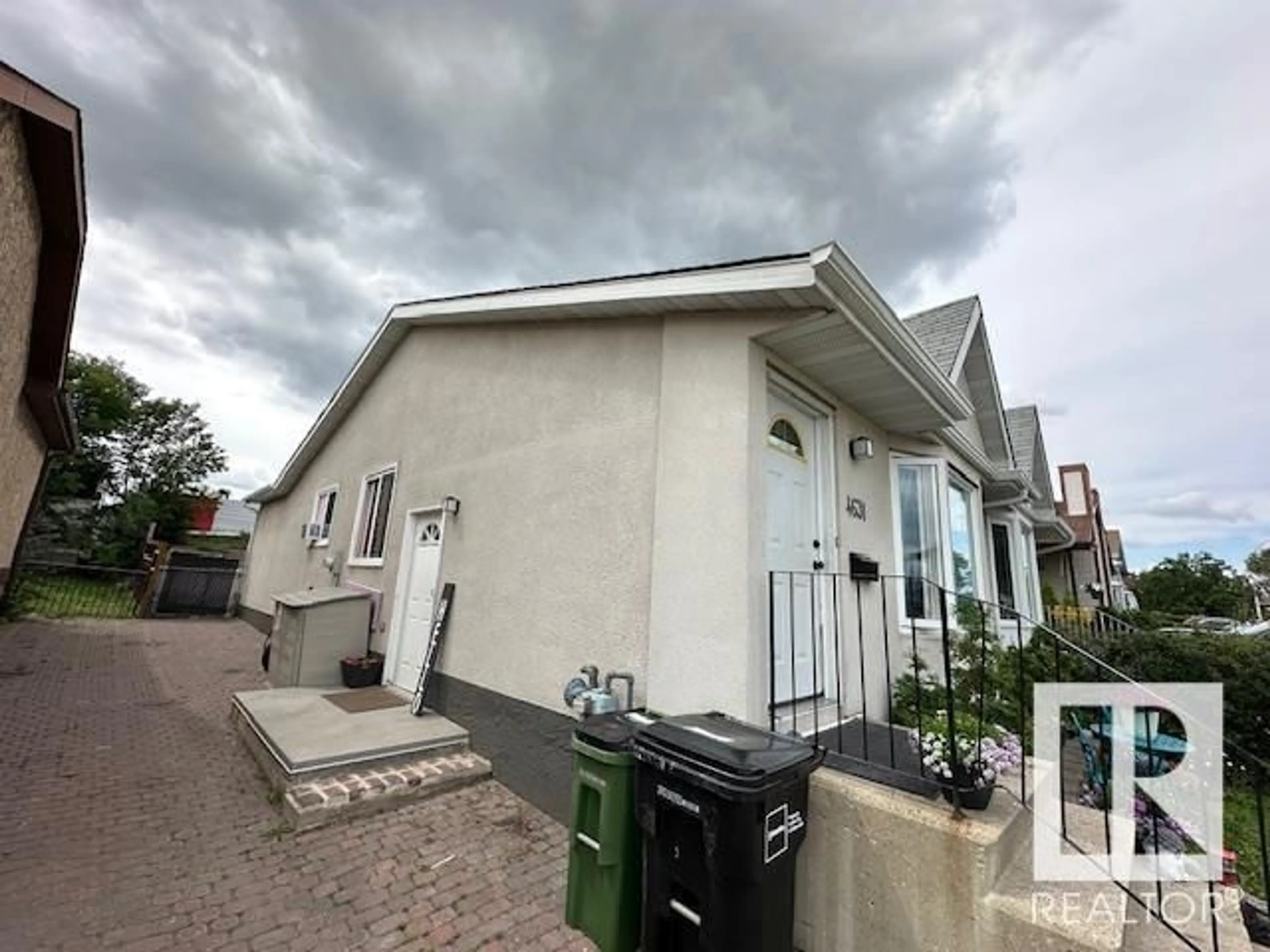Unknown for 4631 126 AV, Edmonton Alberta T5A4L1