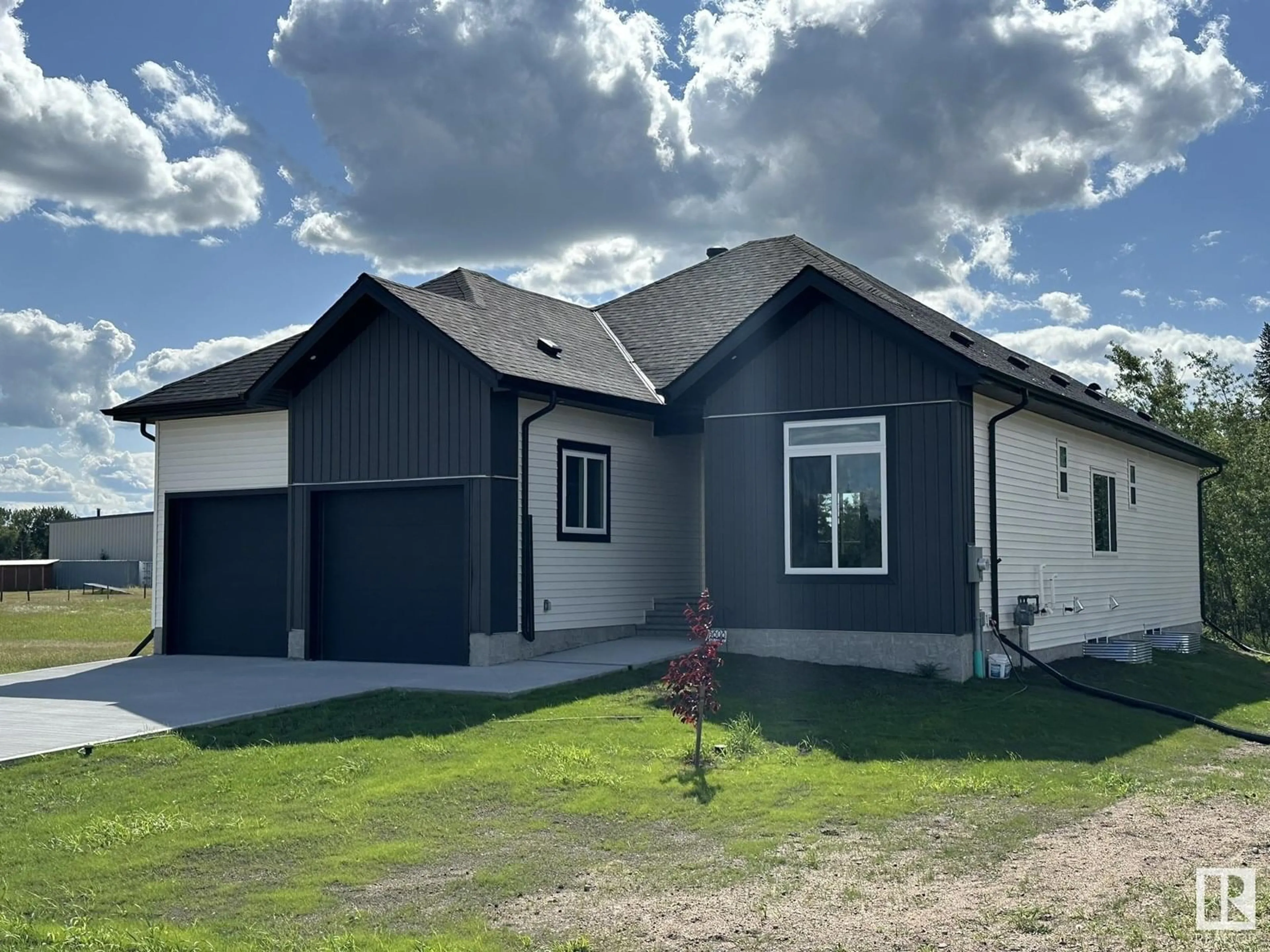 Home with vinyl exterior material, street for 5608 46 ST, Smoky Lake Town Alberta T0A3C0