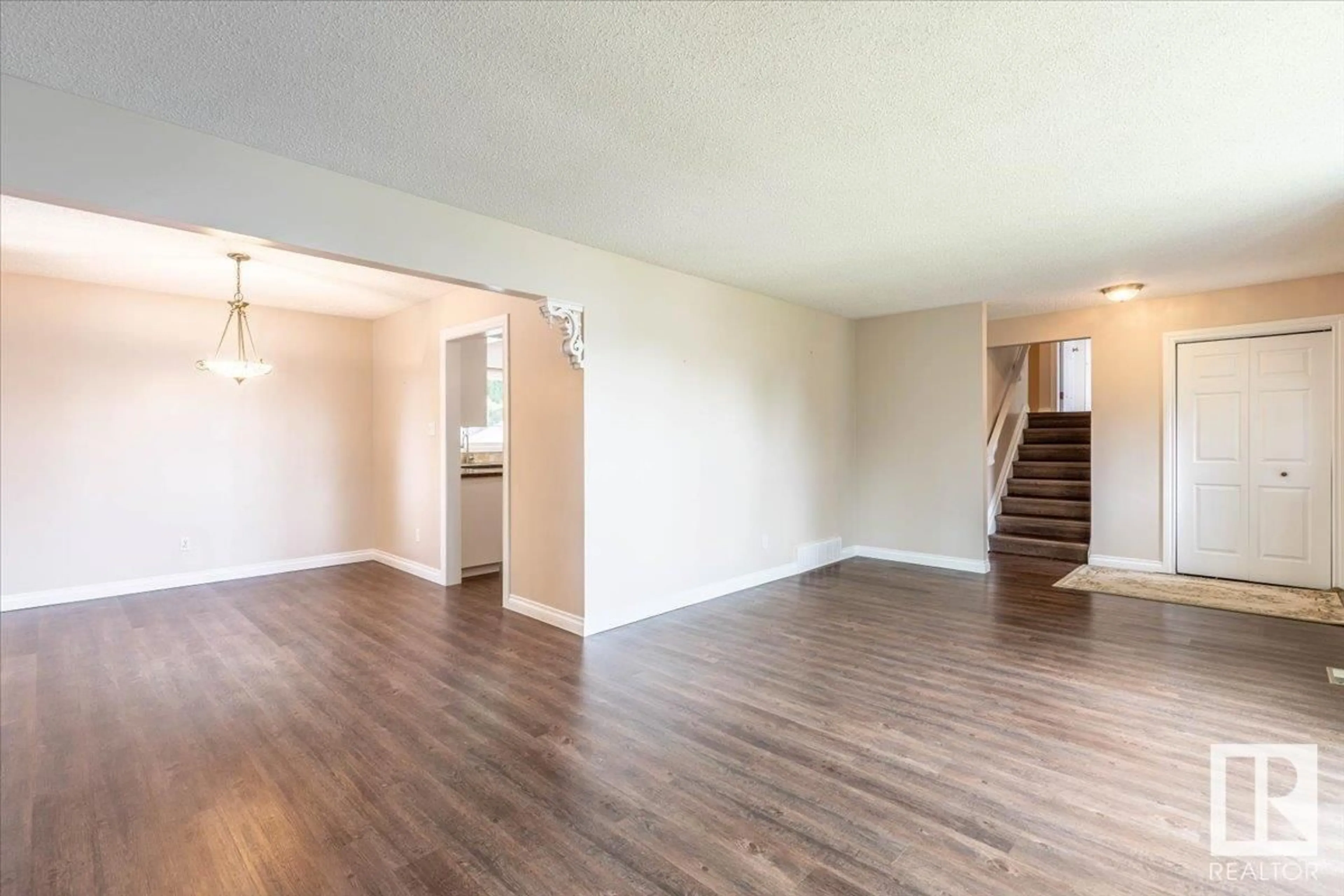 A pic of a room for 133 PLUM CR, Wetaskiwin Alberta T9A2K9