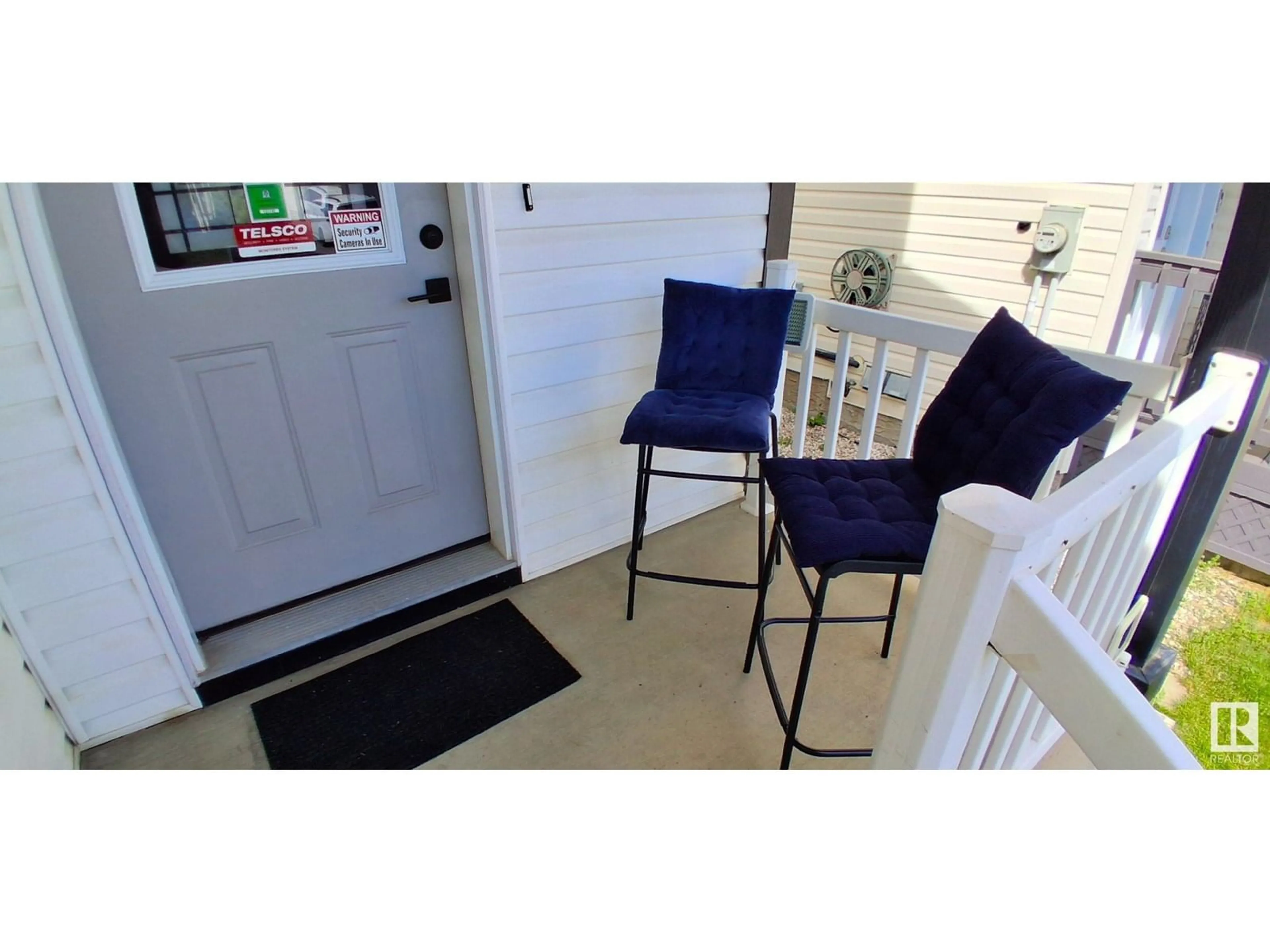 Indoor entryway for NW - 11618 173A AV, Edmonton Alberta T5X6C5