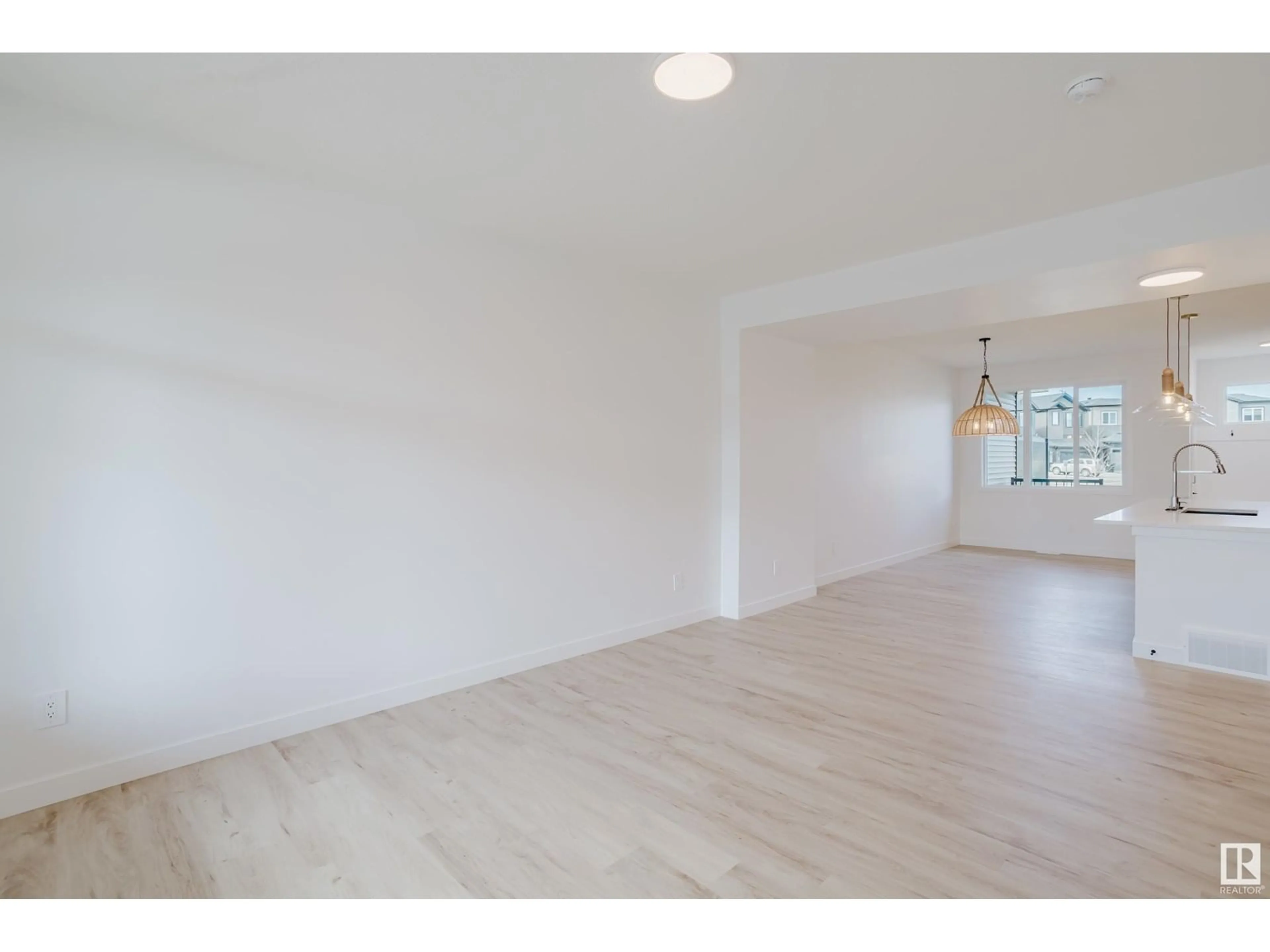 A pic of a room for 1333 KESWICK DR, Edmonton Alberta T6W4V8