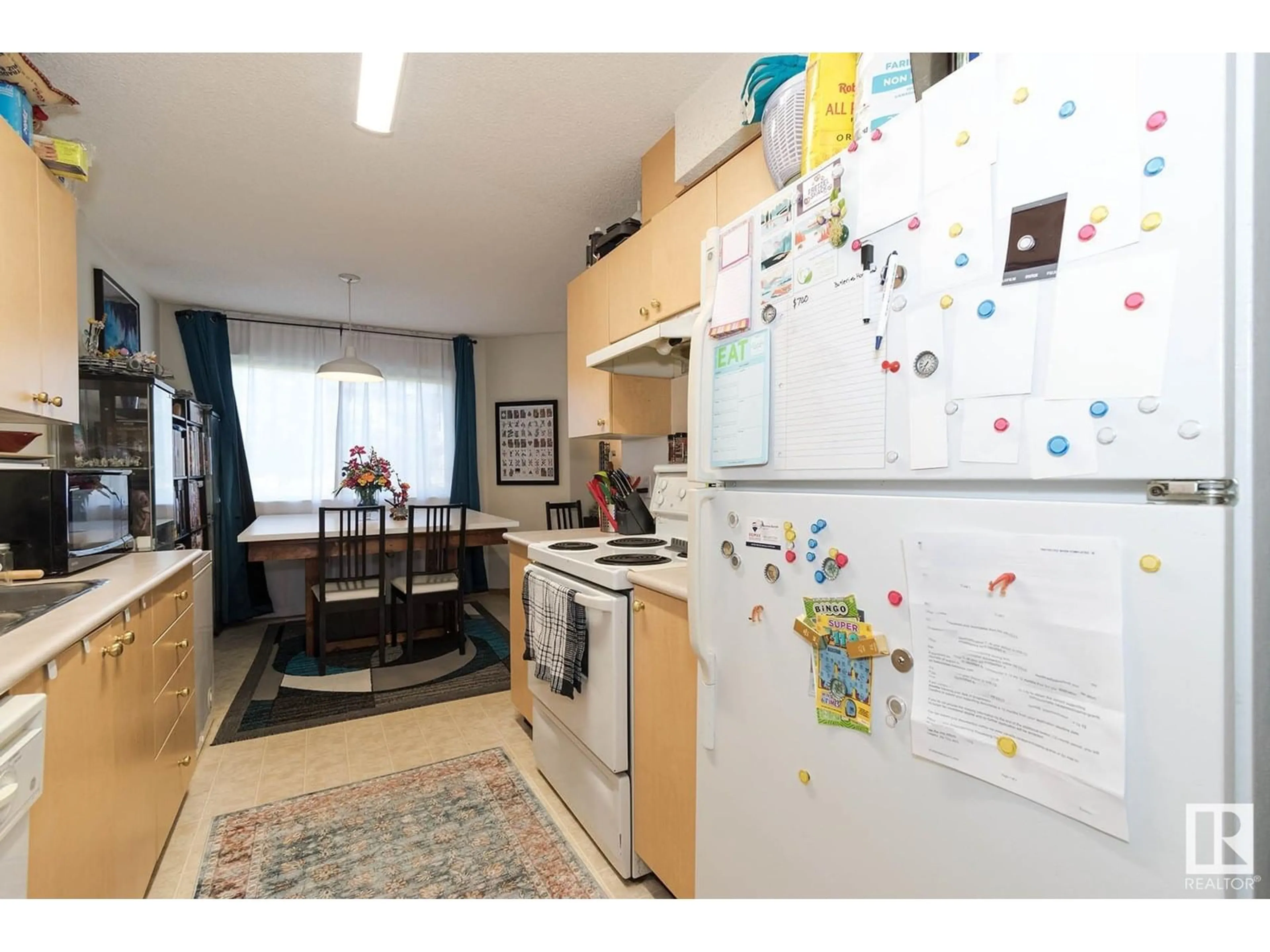 Standard kitchen, unknown for #201 - 620 KING ST, Spruce Grove Alberta T7X4K1