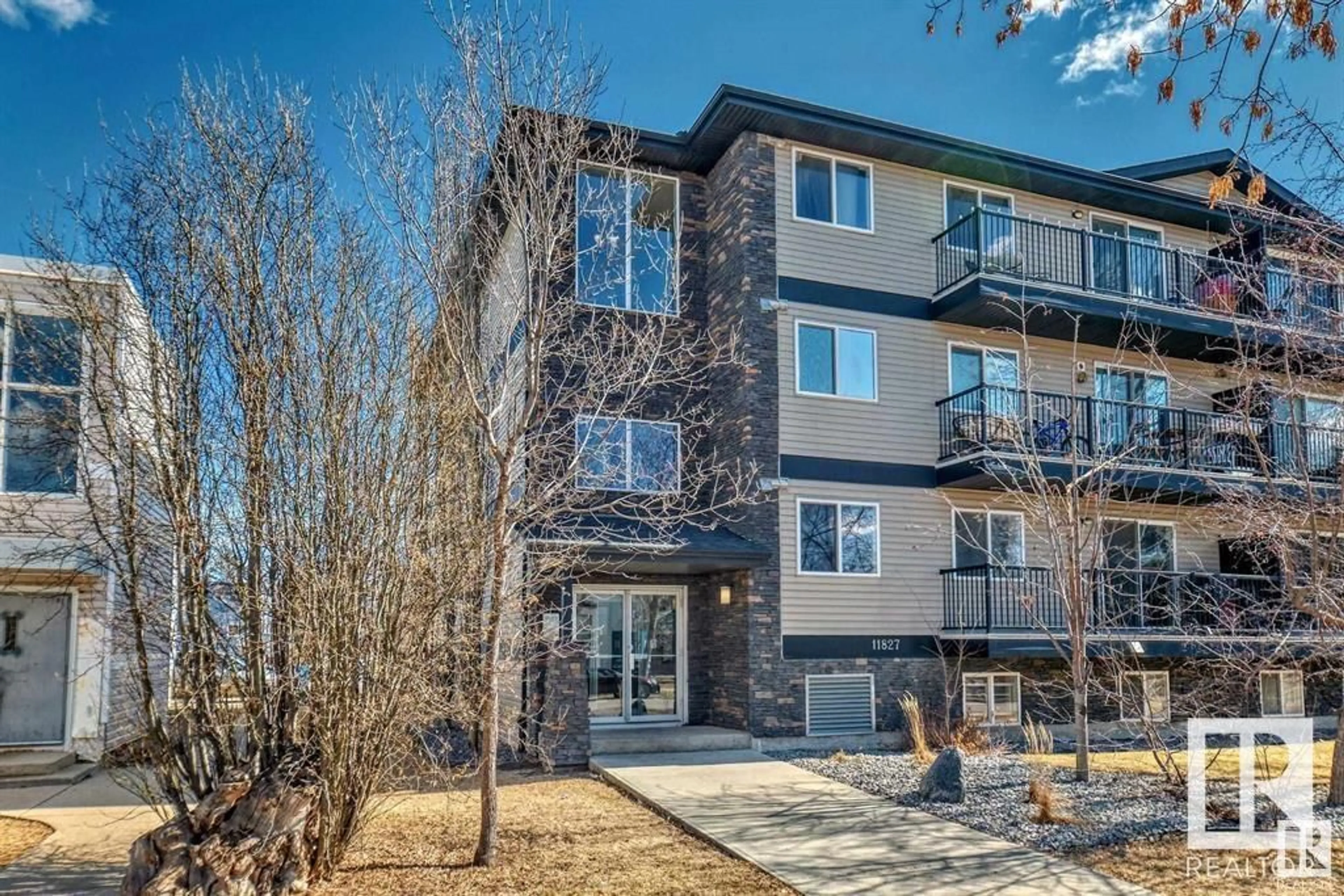 A pic from outside/outdoor area/front of a property/back of a property/a pic from drone, unknown for #102 - 11827 105 ST NW, Edmonton Alberta T5G2N1